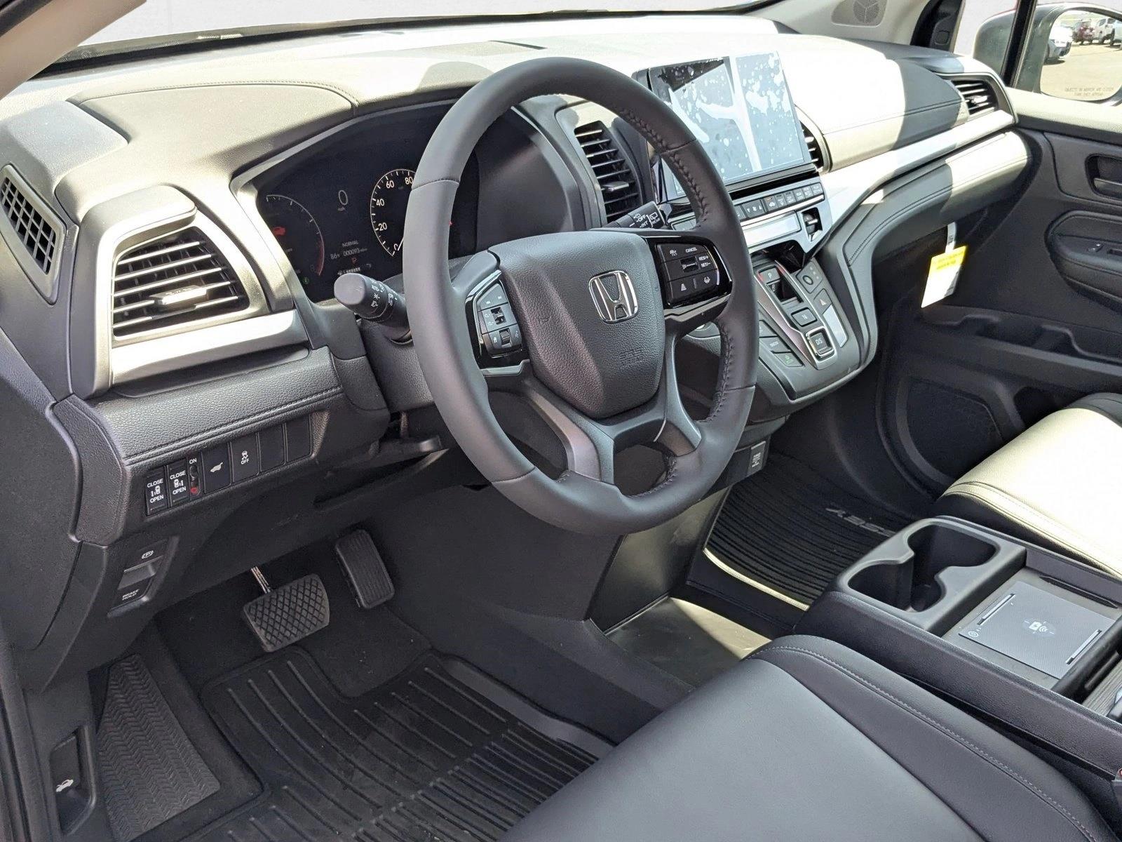 2026 Honda Odyssey EX-L photo 3