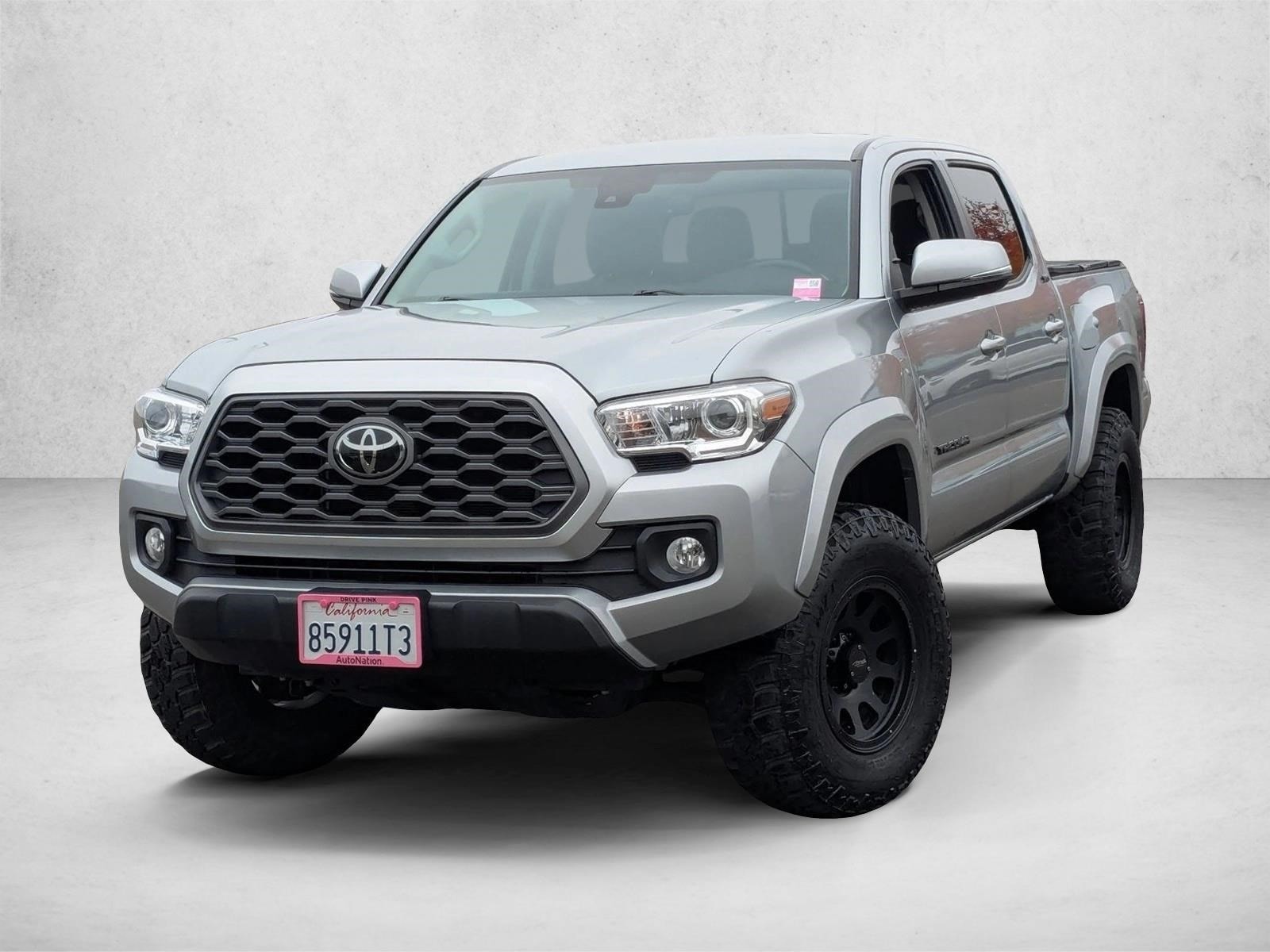 2023 Toyota Tacoma SR5's photo