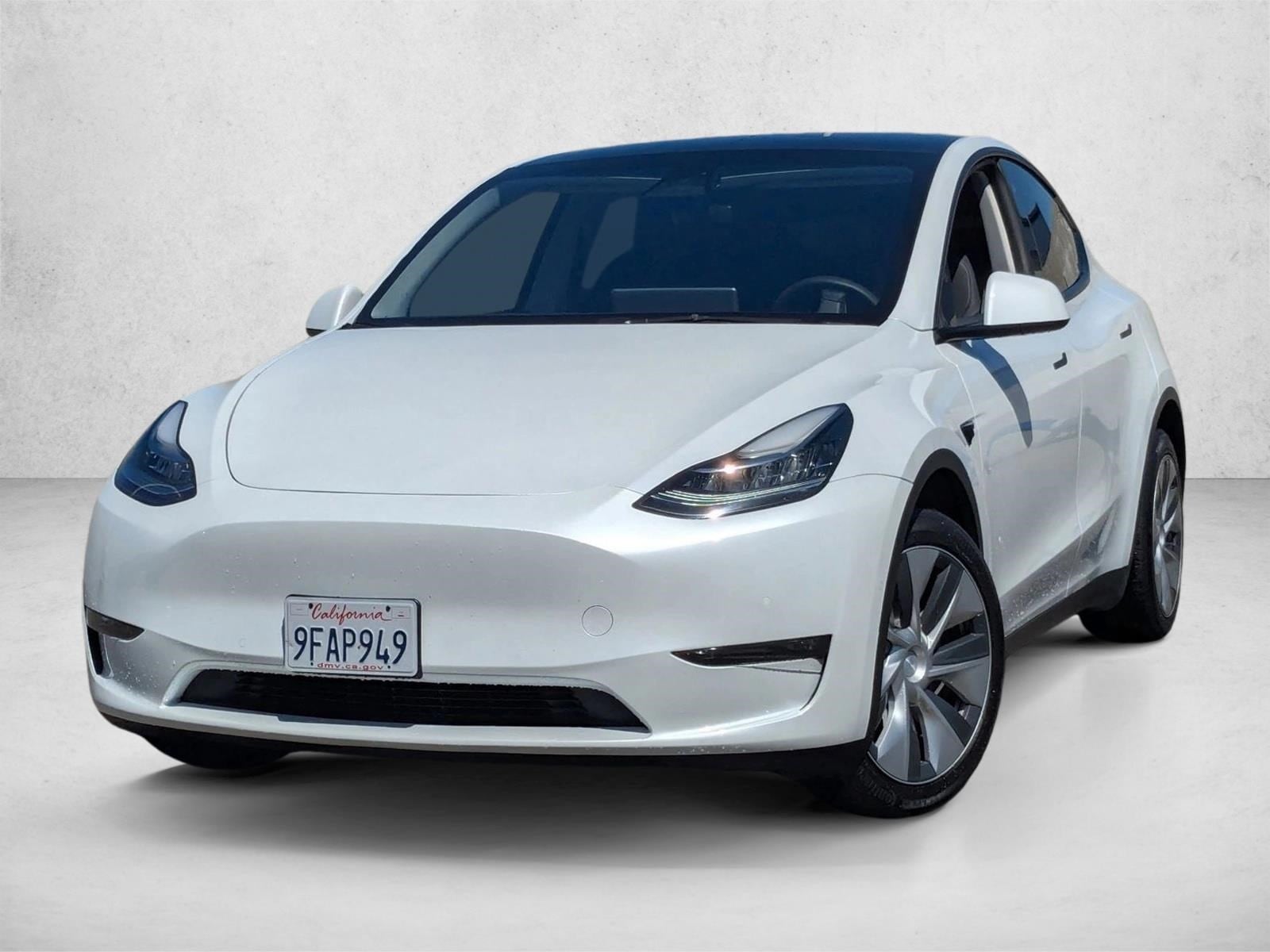 2022 Tesla Model Y Long Range photo 1