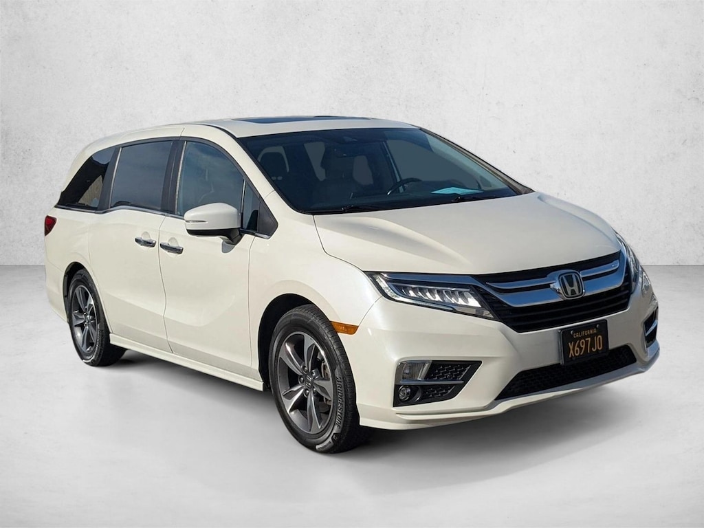 Certified 2018 Honda Odyssey Touring Van