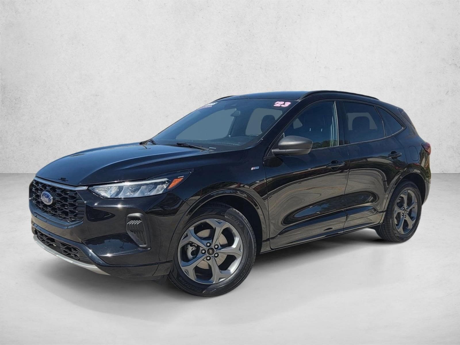 2023 Ford Escape ST-Line's photo