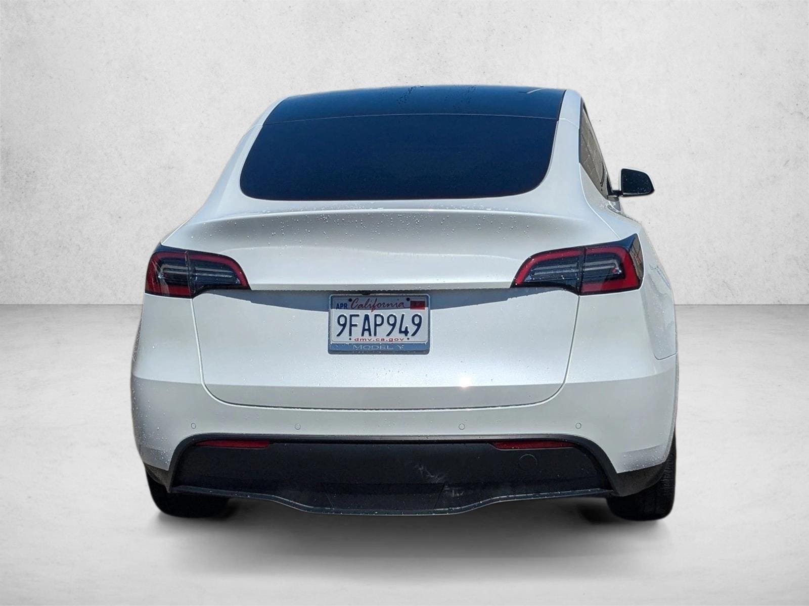 2022 Tesla Model Y Long Range photo 3