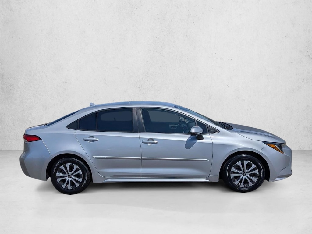 Used 2022 Toyota Corolla Hybrid LE Sedan