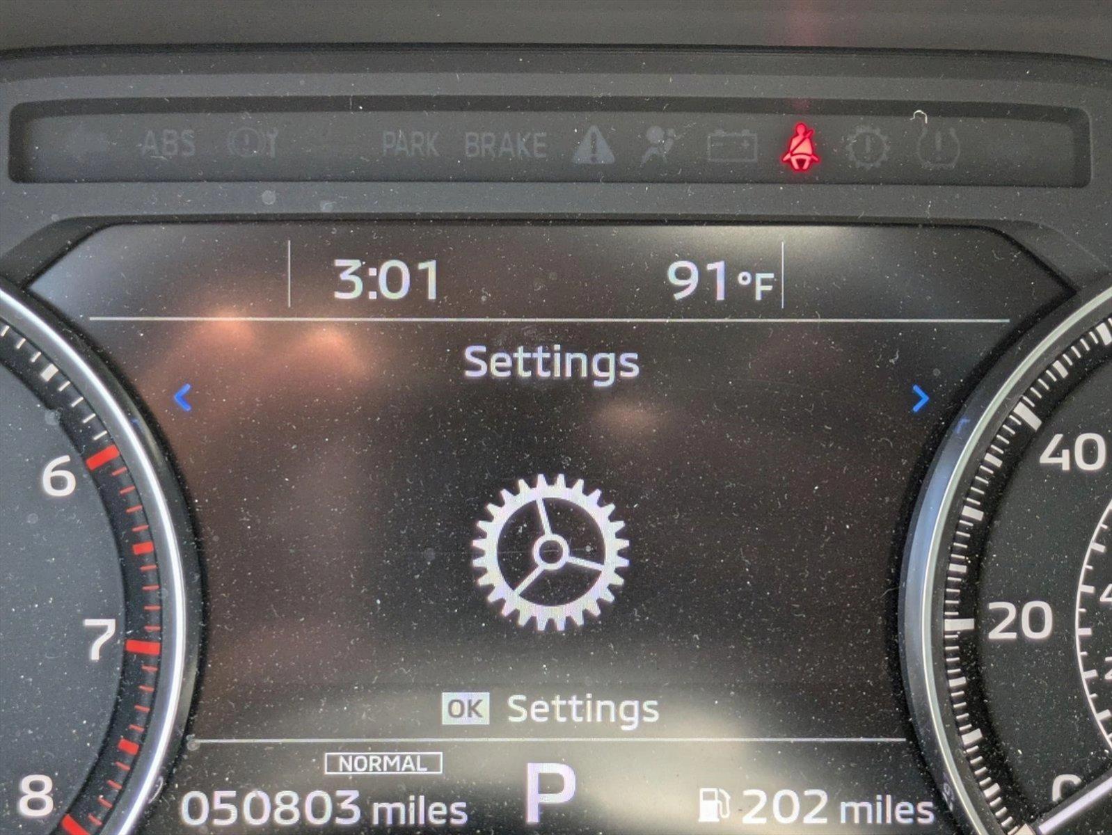 2022 Mitsubishi Outlander SEL photo 4