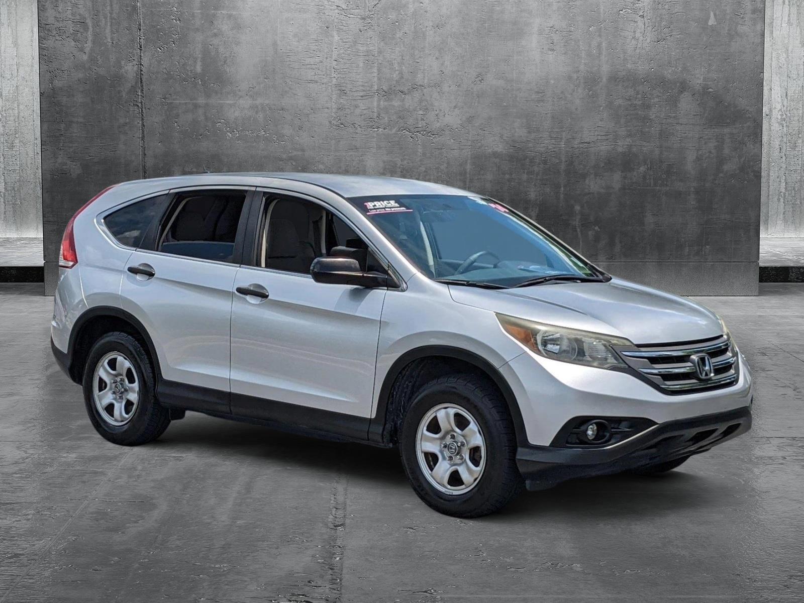 2014 Honda CR-V LX photo 3