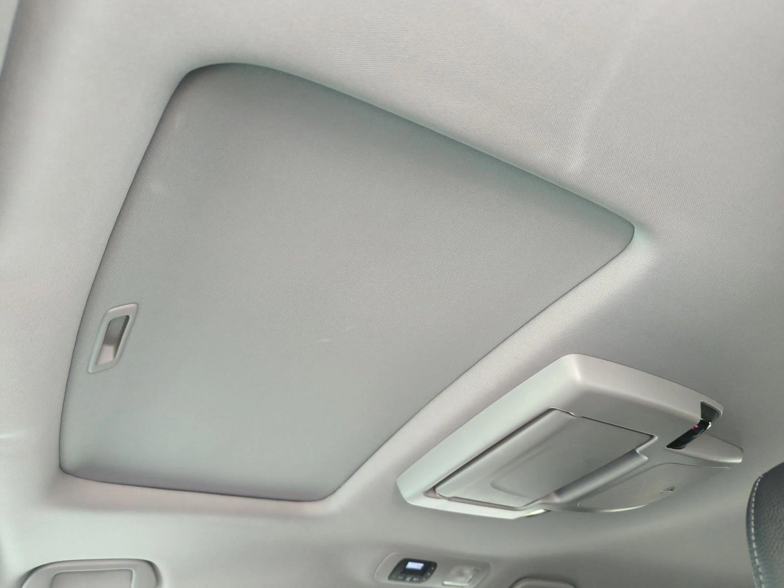 2022 Honda Odyssey Touring - Photo 15