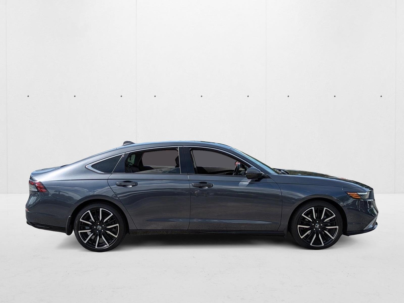 2023 Honda Accord Hybrid Touring photo 4