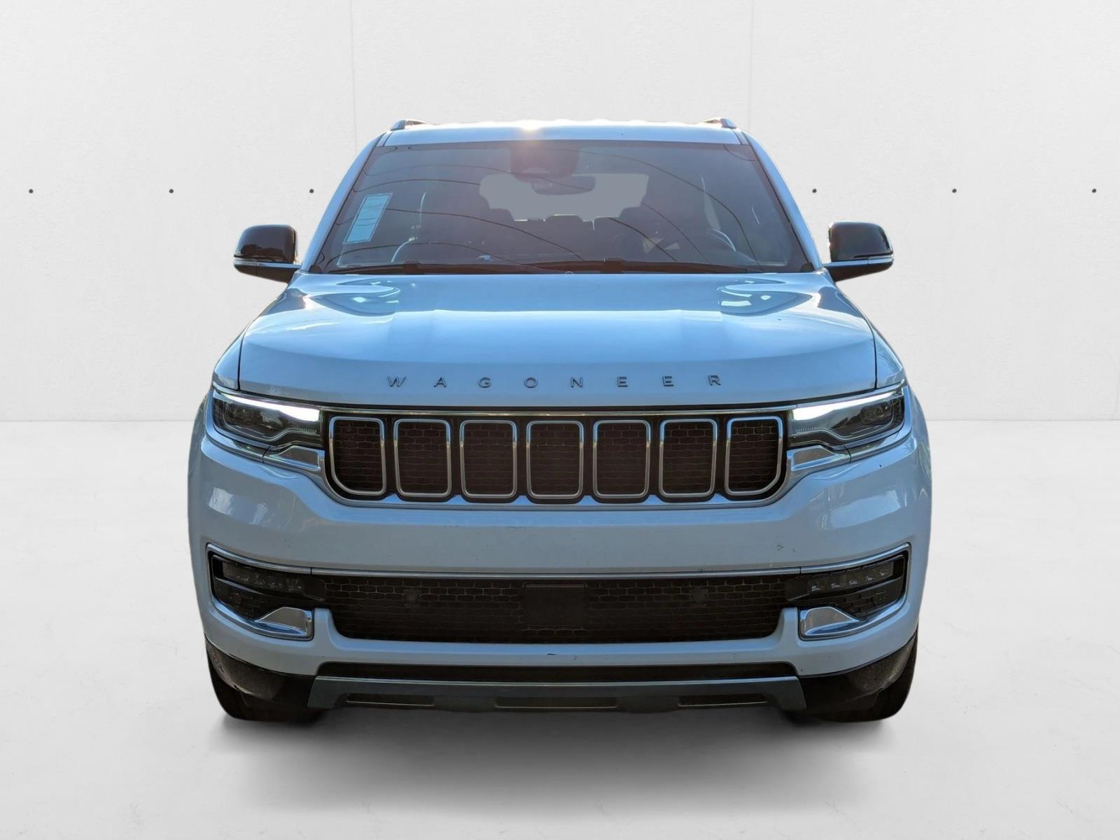 2023 Jeep Wagoneer L Series III photo 2