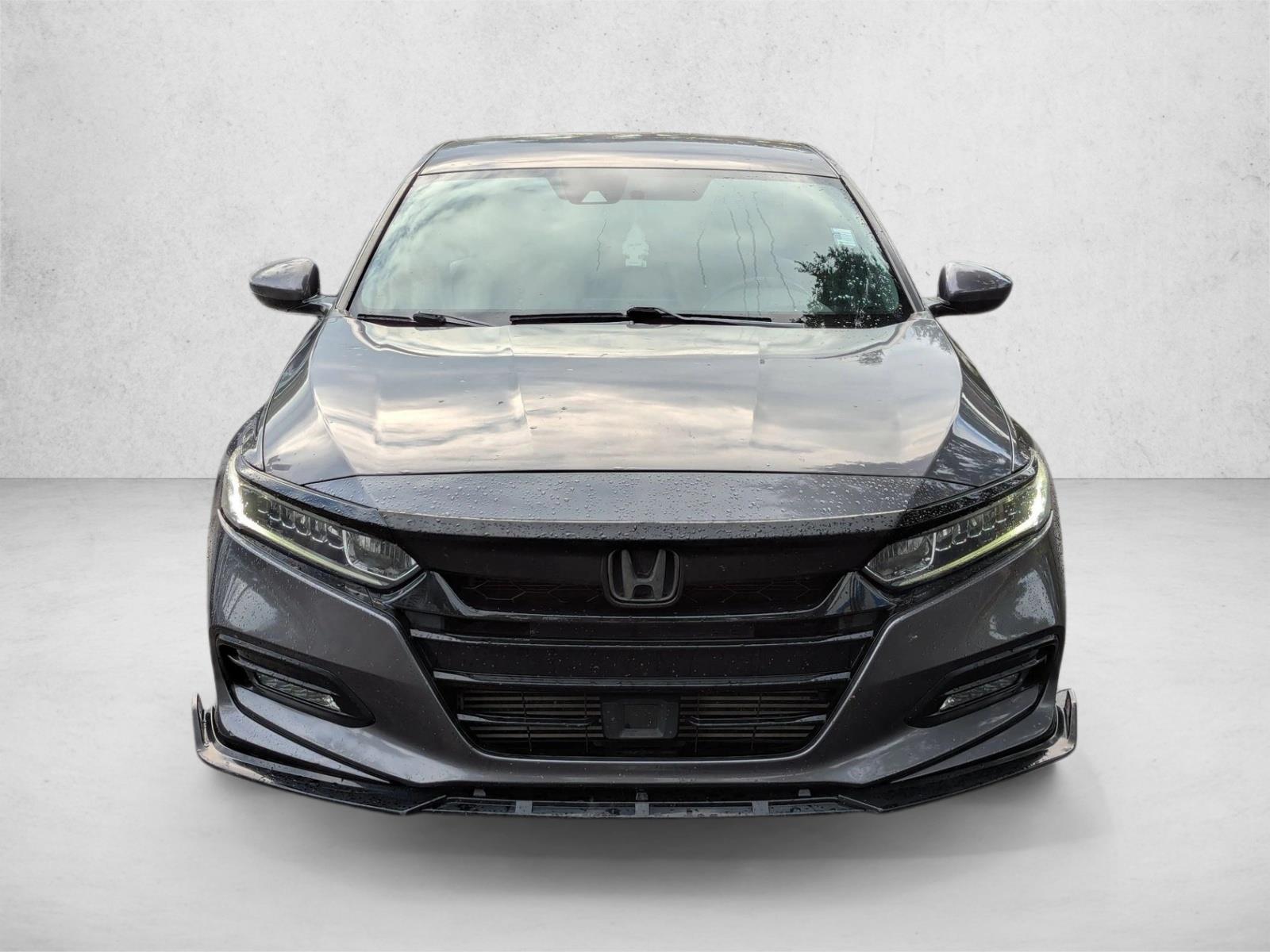 2018 Honda Accord Sport photo 2