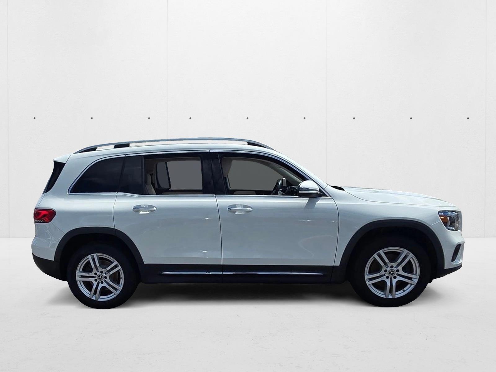 2021 Mercedes Benz GLB 250 photo 4
