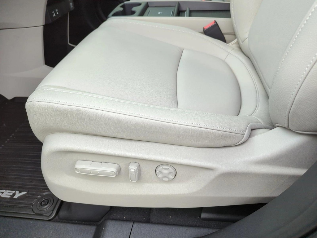 New 2026 Honda Odyssey EX-L Van Passenger