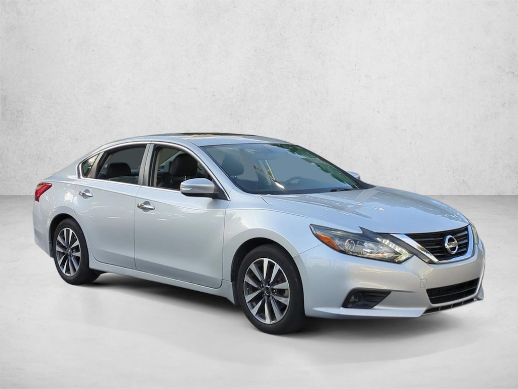 Used 2017 Nissan Altima 2.5 SL Sedan