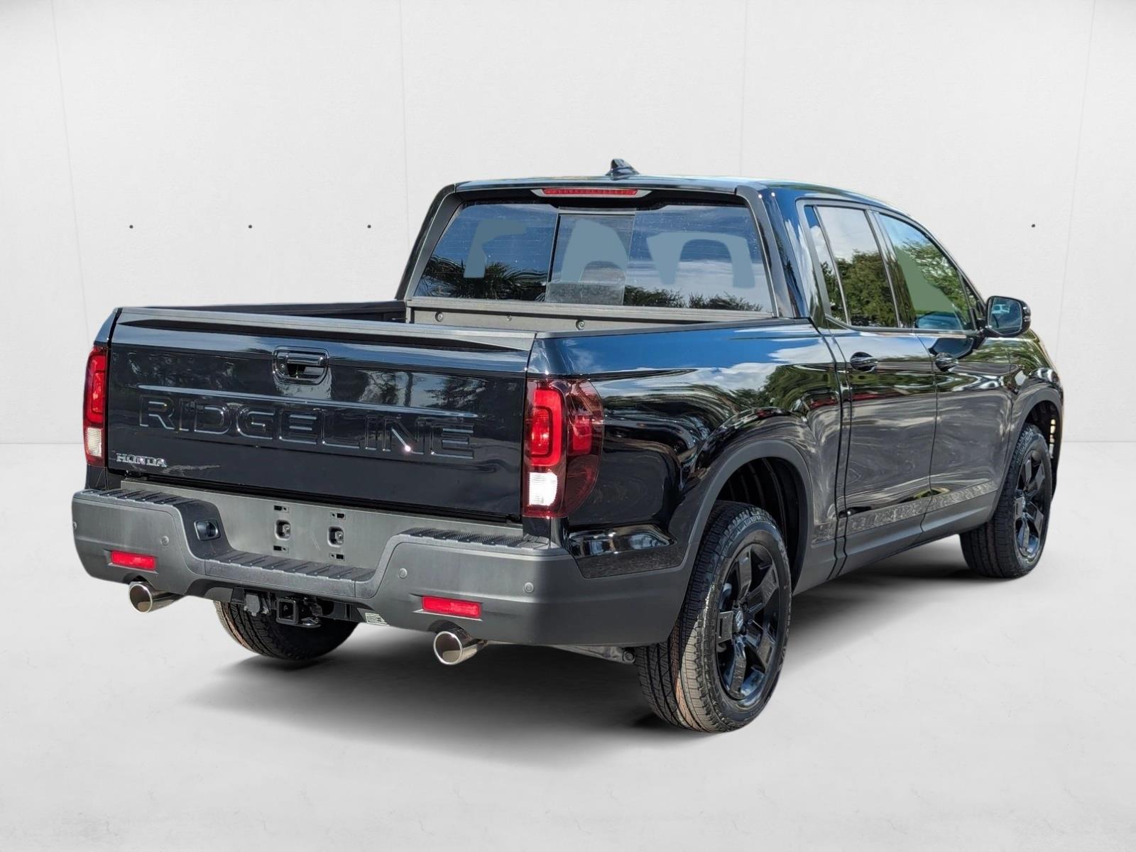 2025 Honda Ridgeline Black Edition photo 2