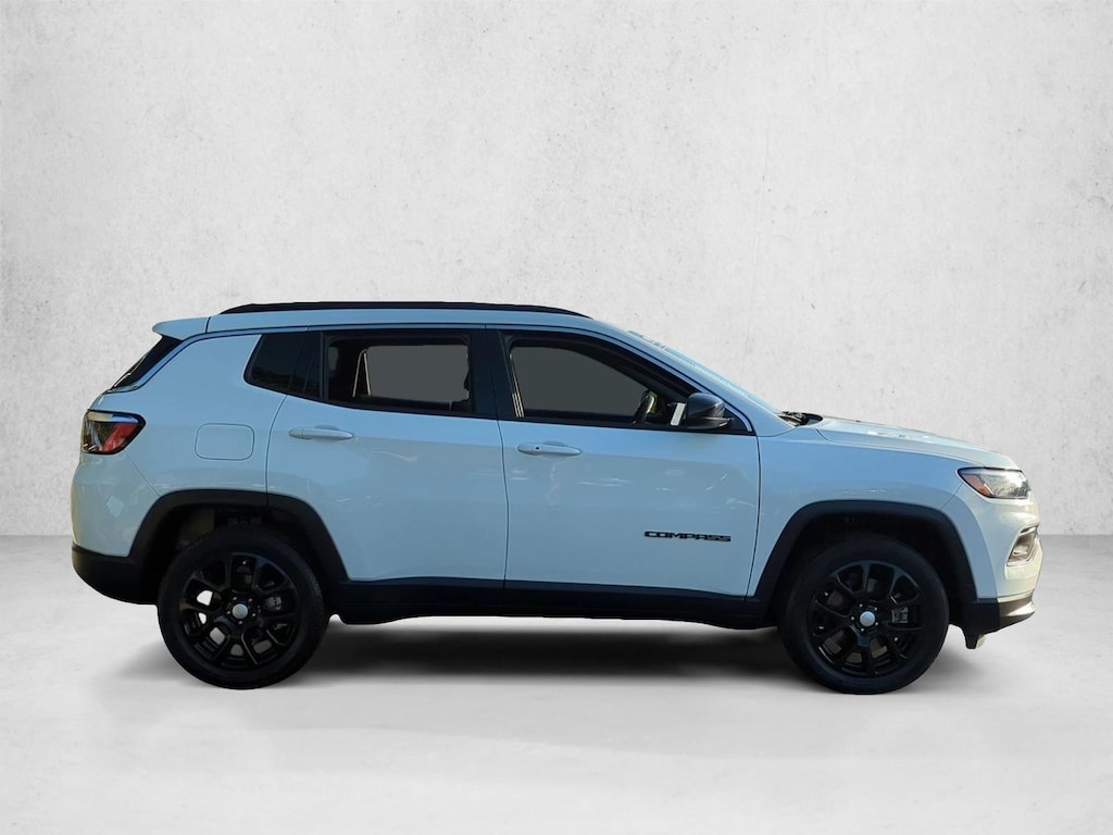 Used 2023 Jeep Compass Latitude Lux SUV
