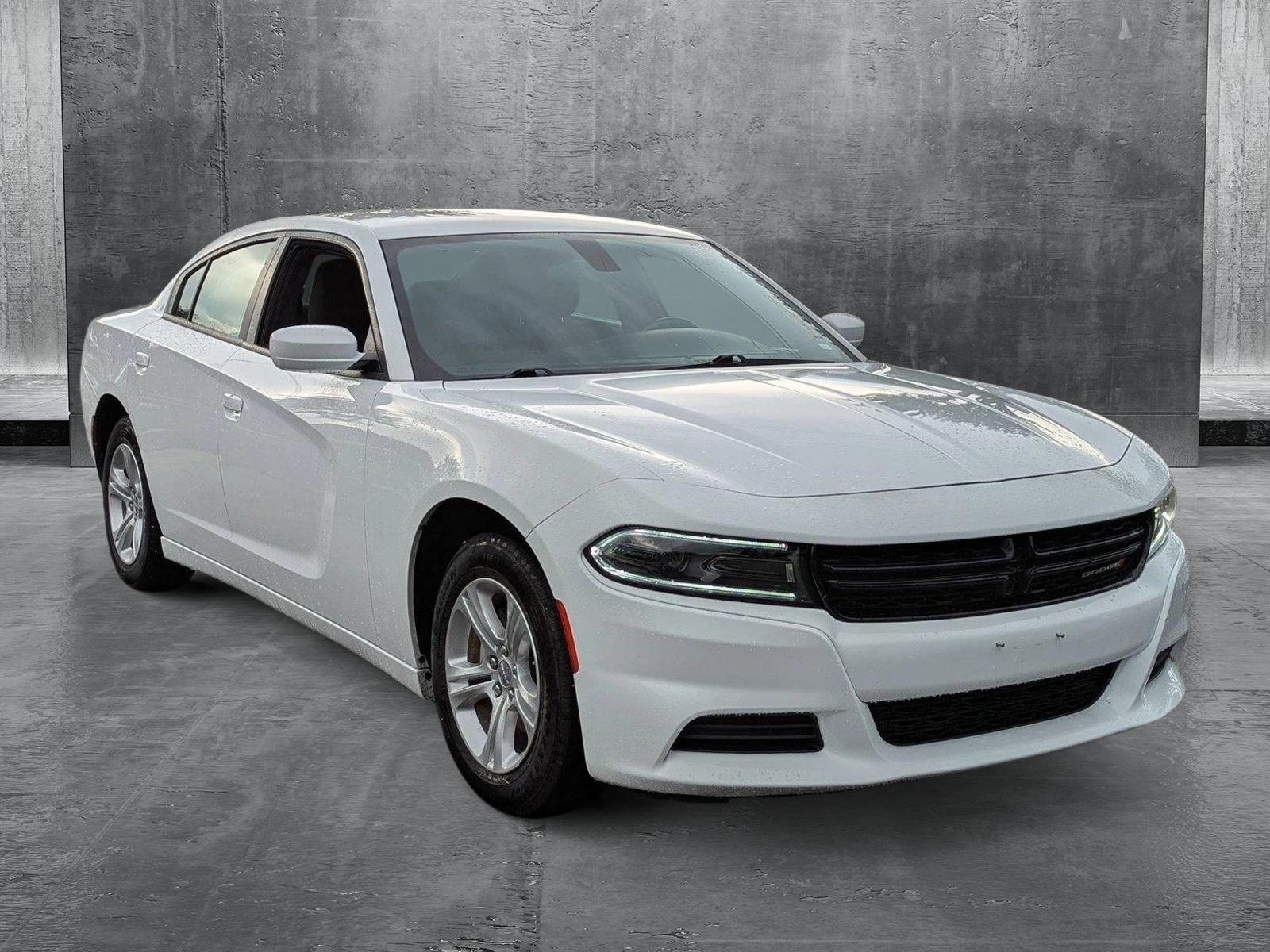 2022 Dodge Charger SXT photo 3