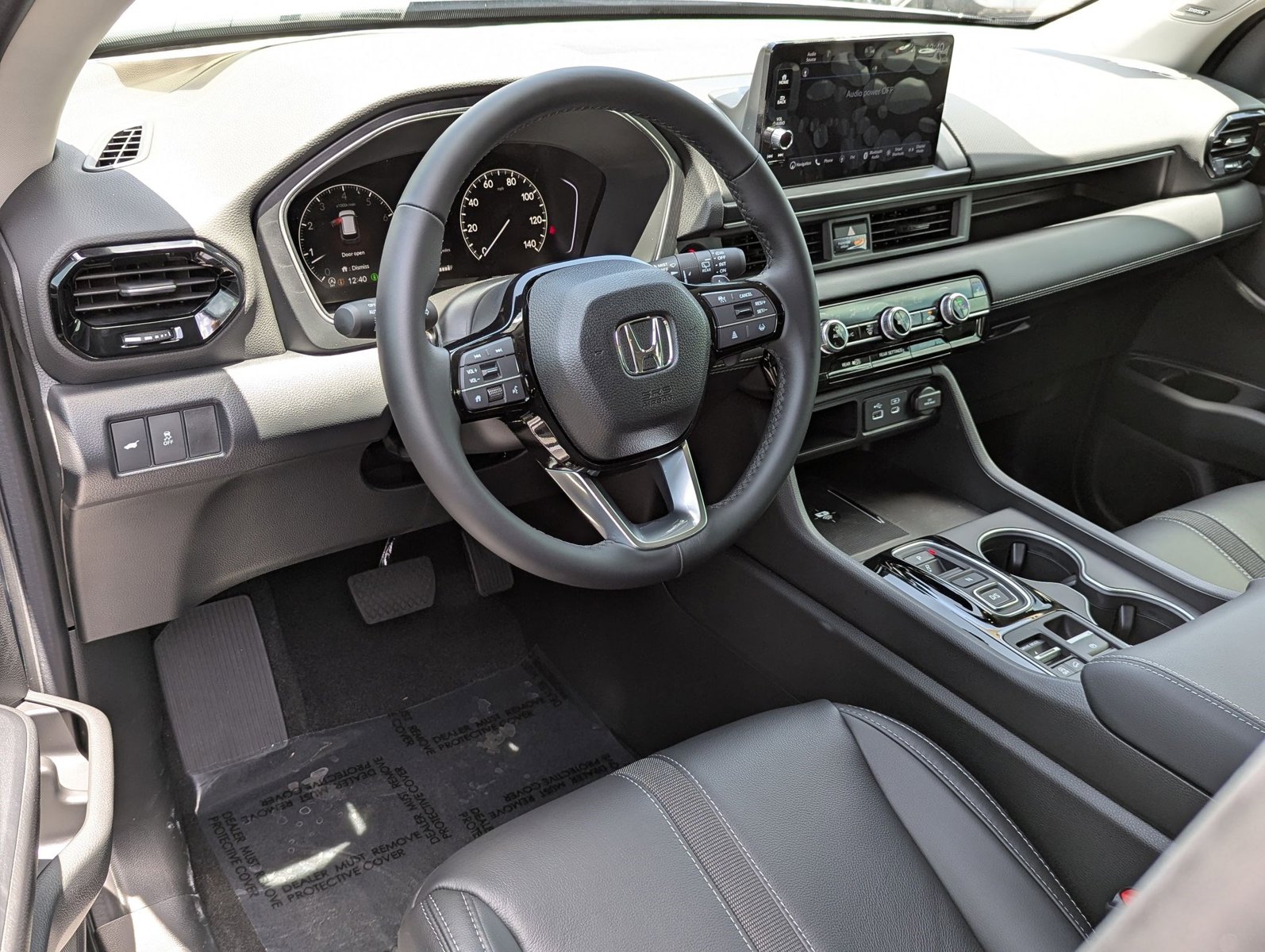 2025 Honda Pilot Touring photo 3