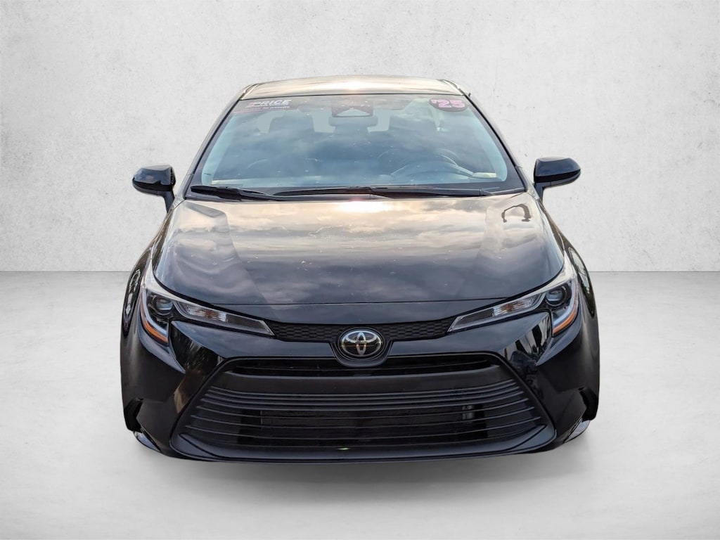 Used 2025 Toyota Corolla LE Sedan