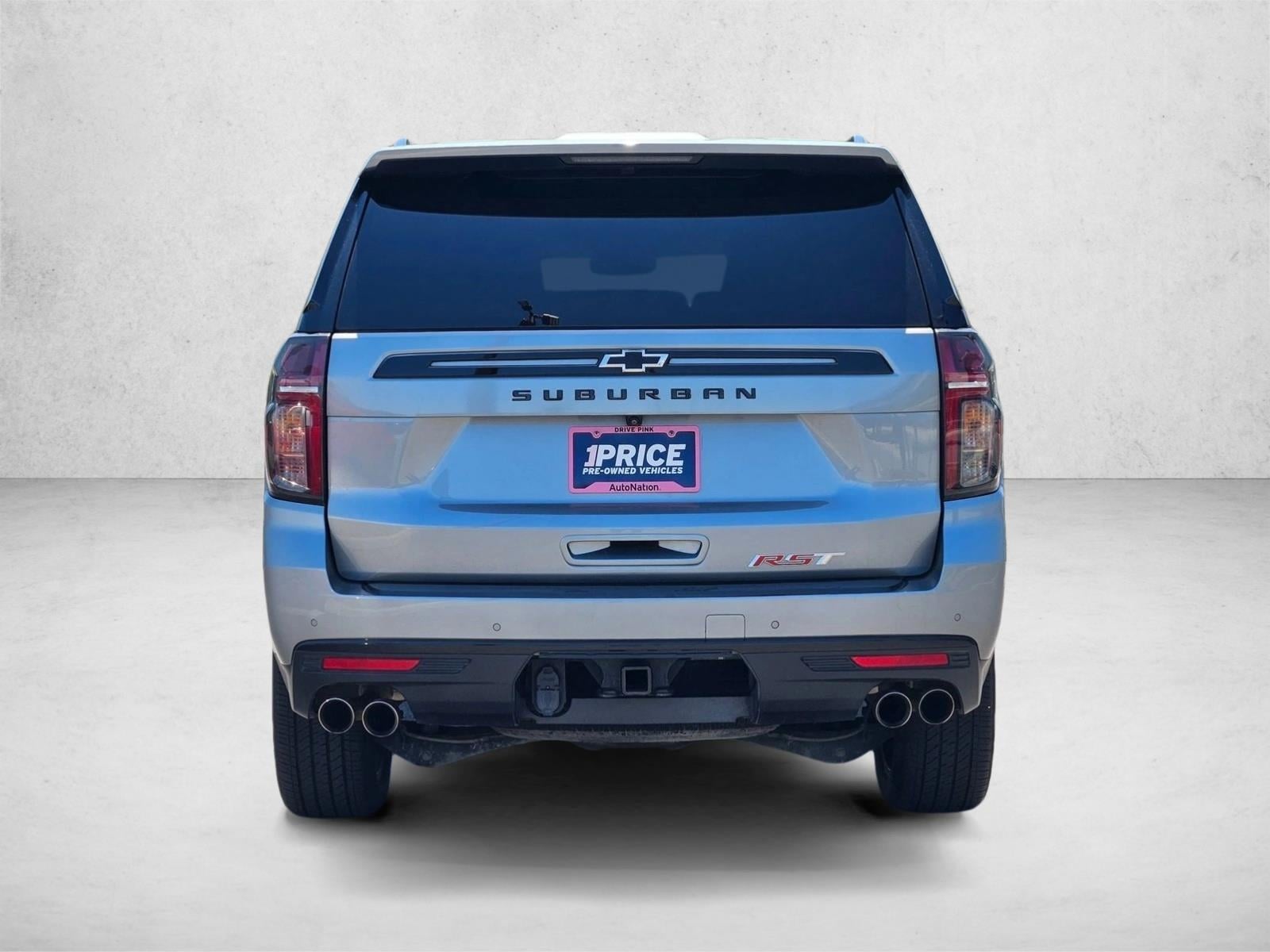 2023 Chevrolet Suburban RST - Photo 7