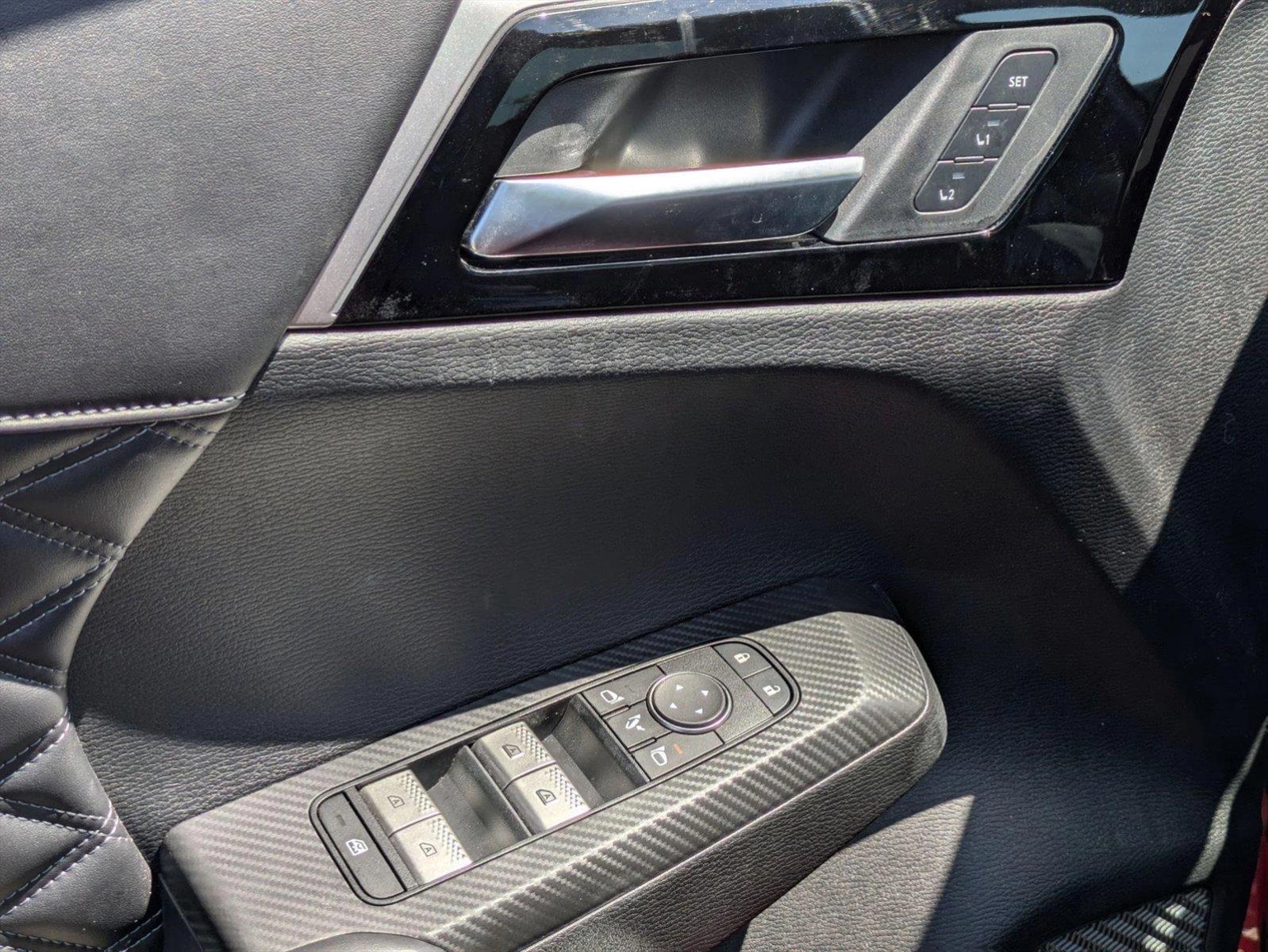 2022 Mitsubishi Outlander SEL photo 2