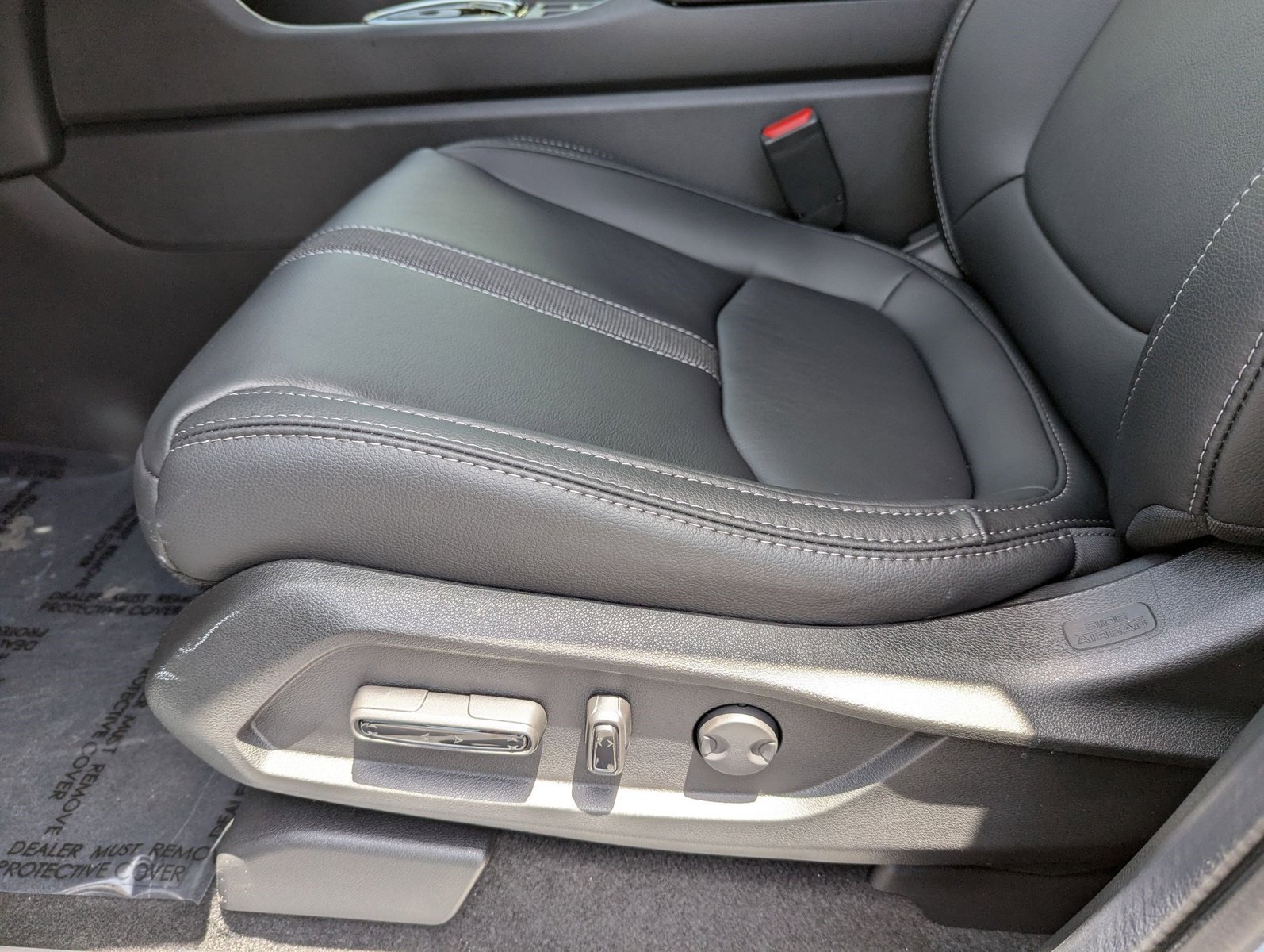 2025 Honda Pilot Touring photo 4