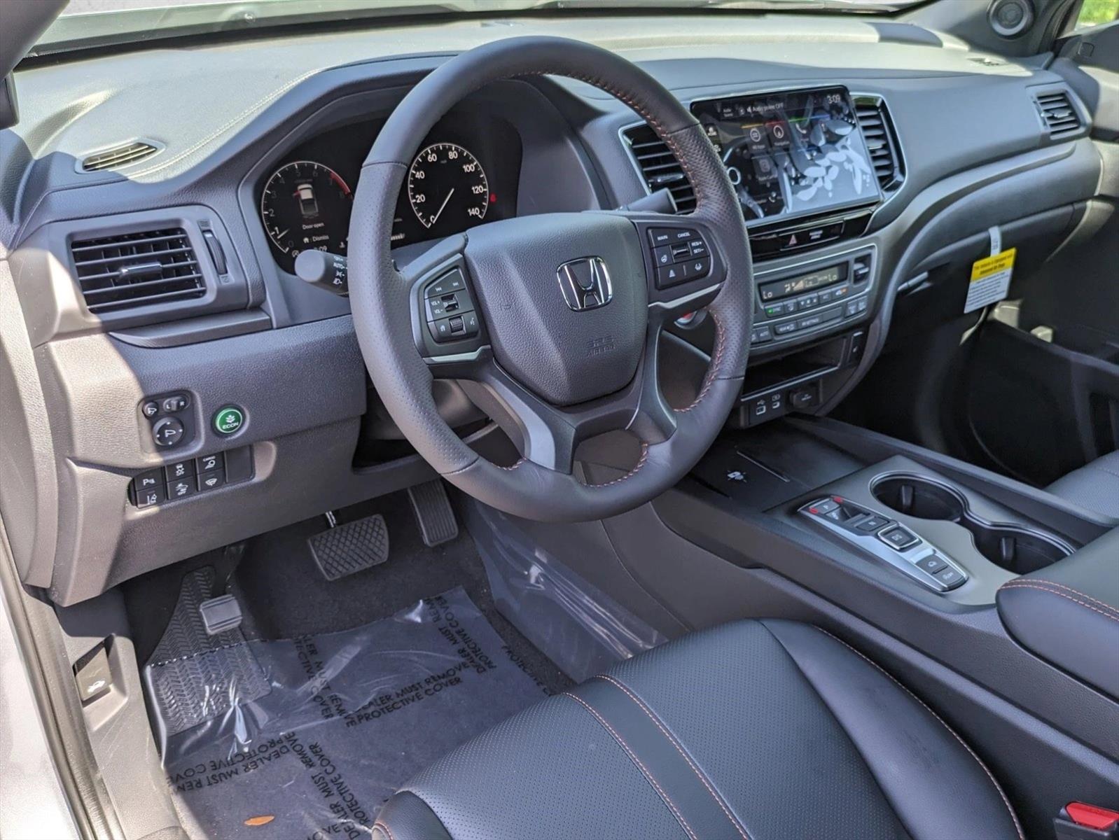 2025 Honda Ridgeline TrailSport photo 3