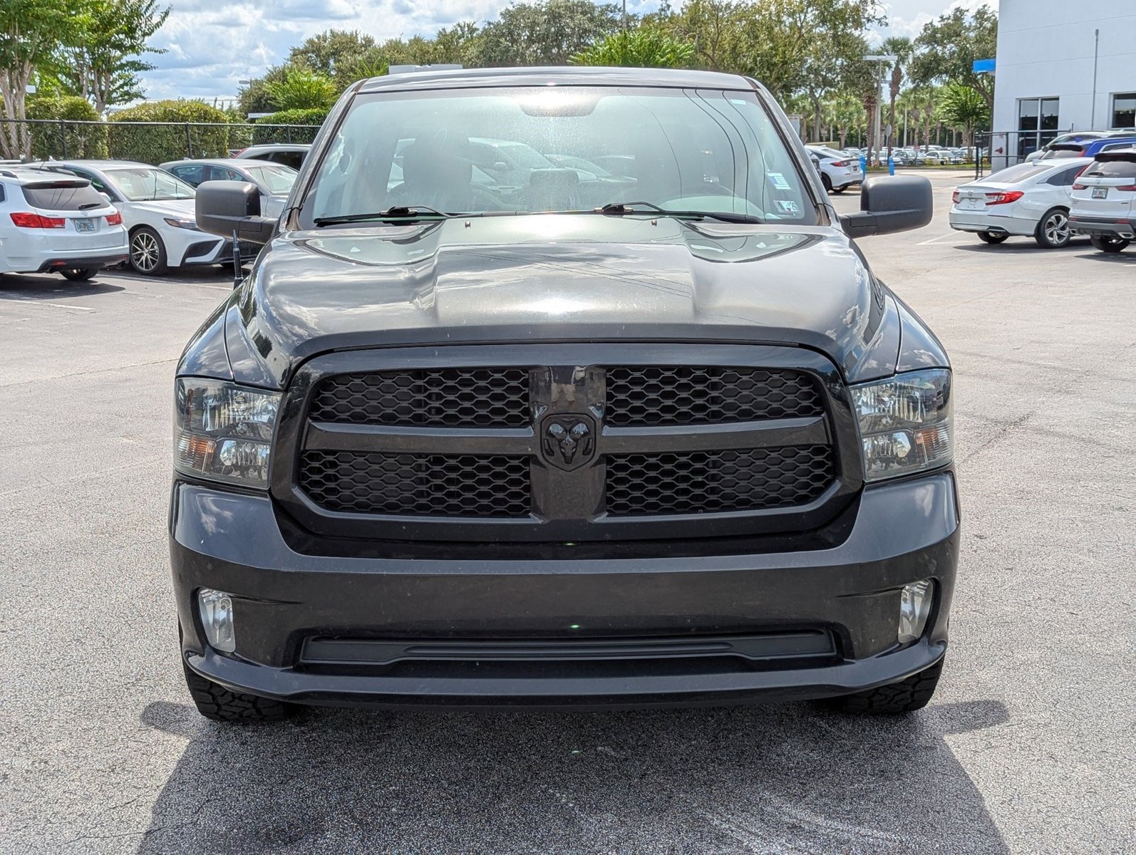2018 Ram 1500 Express photo 2