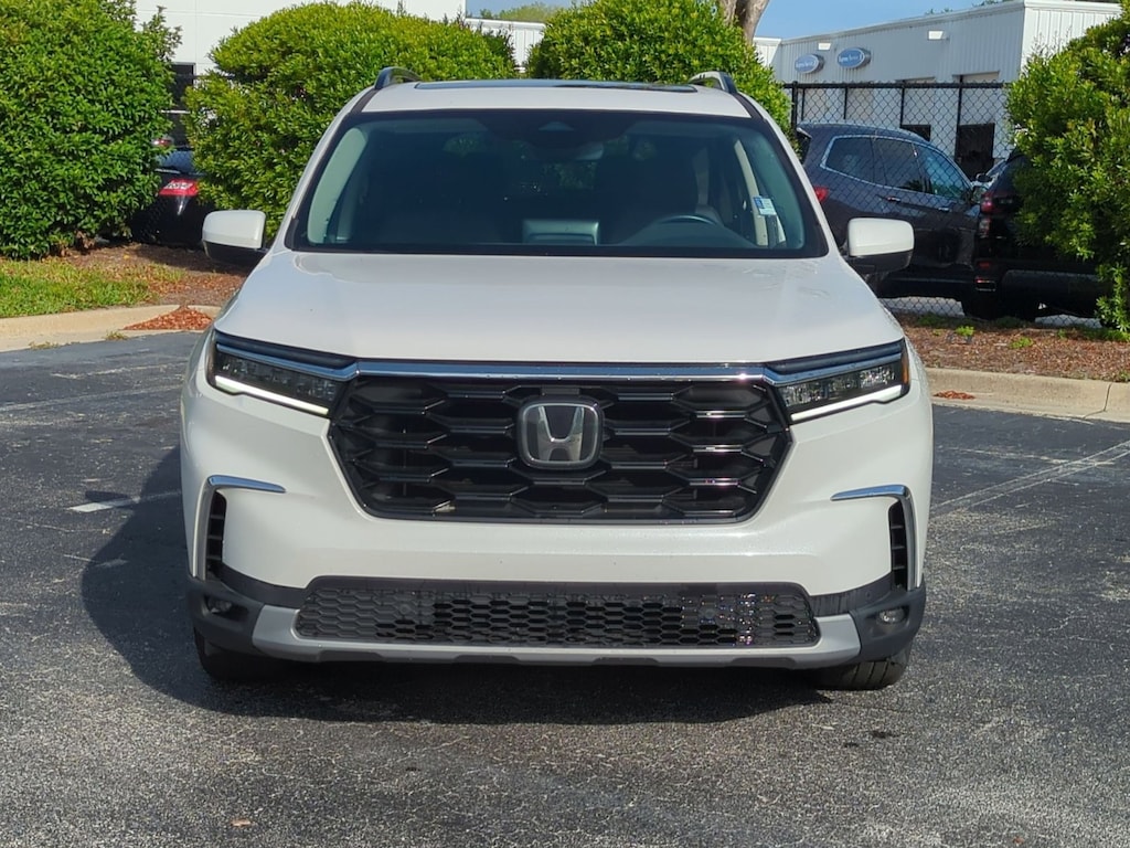 Certified 2024 Honda Pilot Touring SUV
