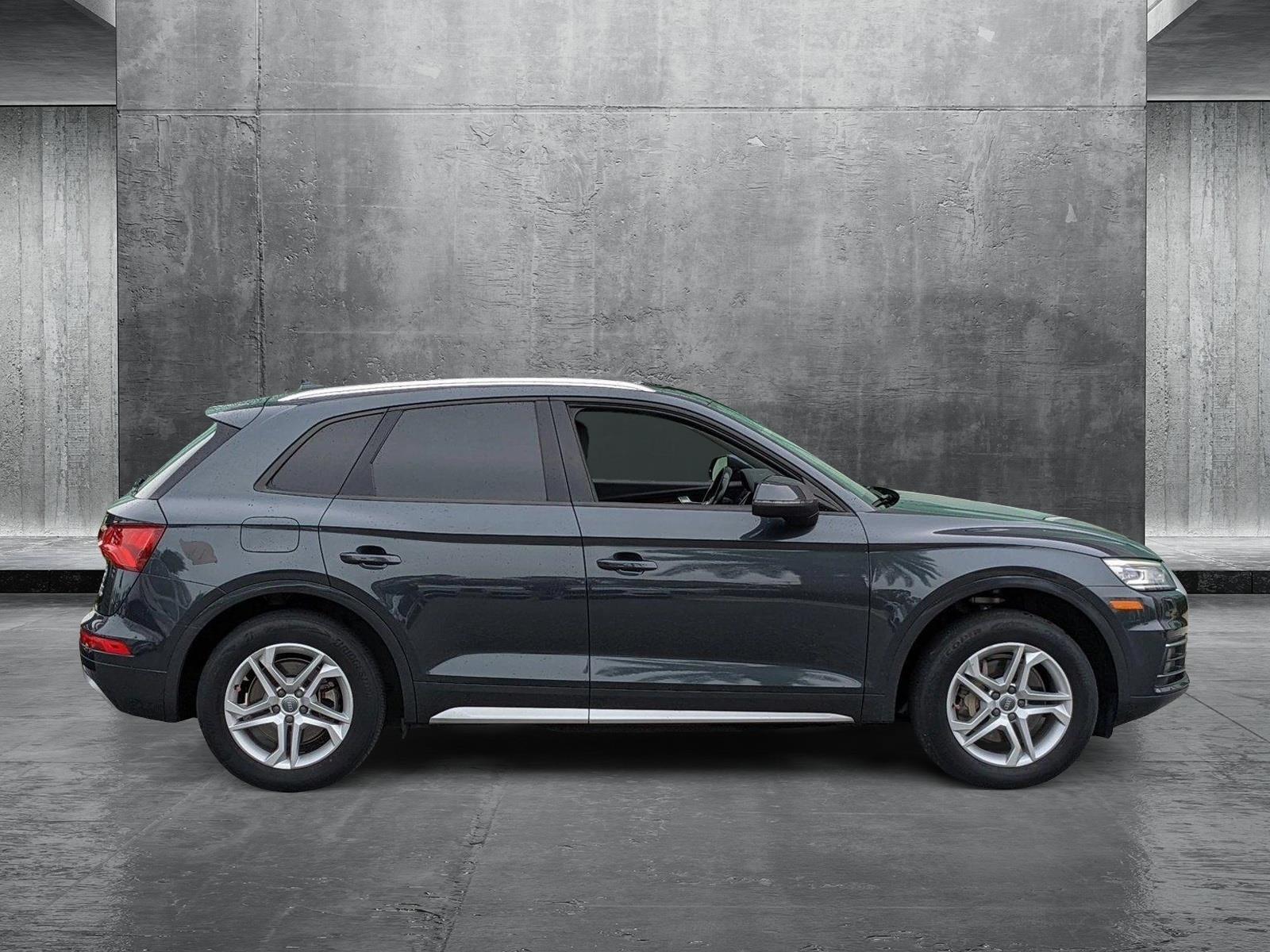 2018 Audi Q5 TFSI Premium photo 4