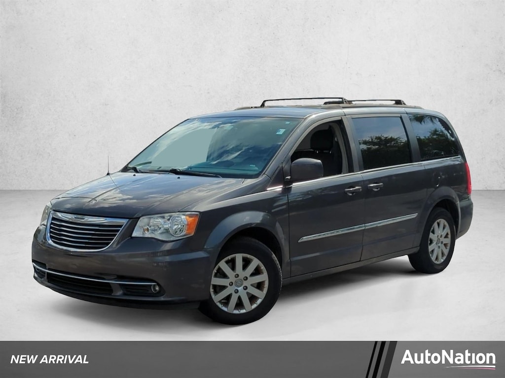 Used 2016 Chrysler Town & Country Touring Van LWB Passenger Van
