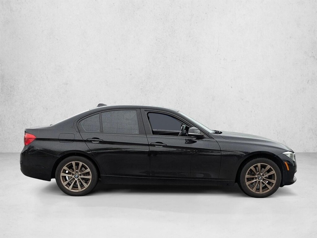 Used 2017 BMW 320i Sedan