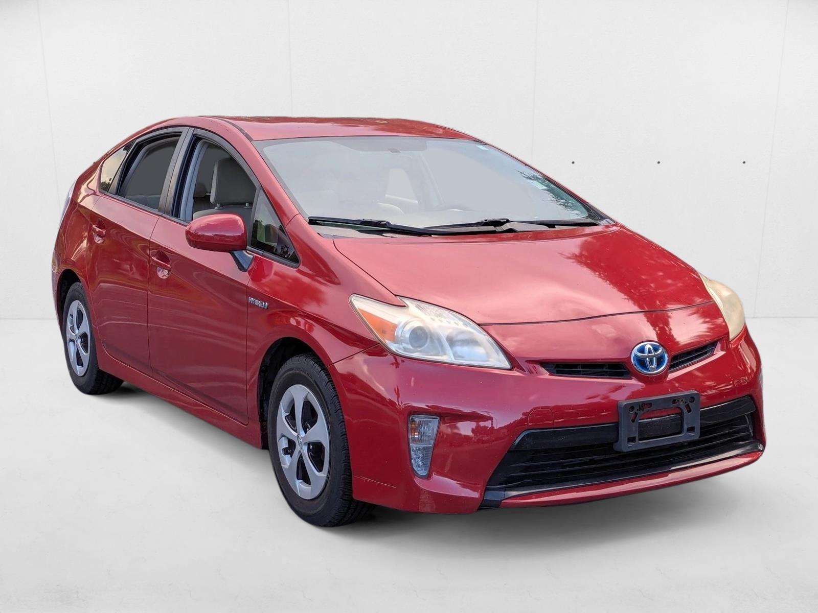 2013 Toyota Prius Two photo 3
