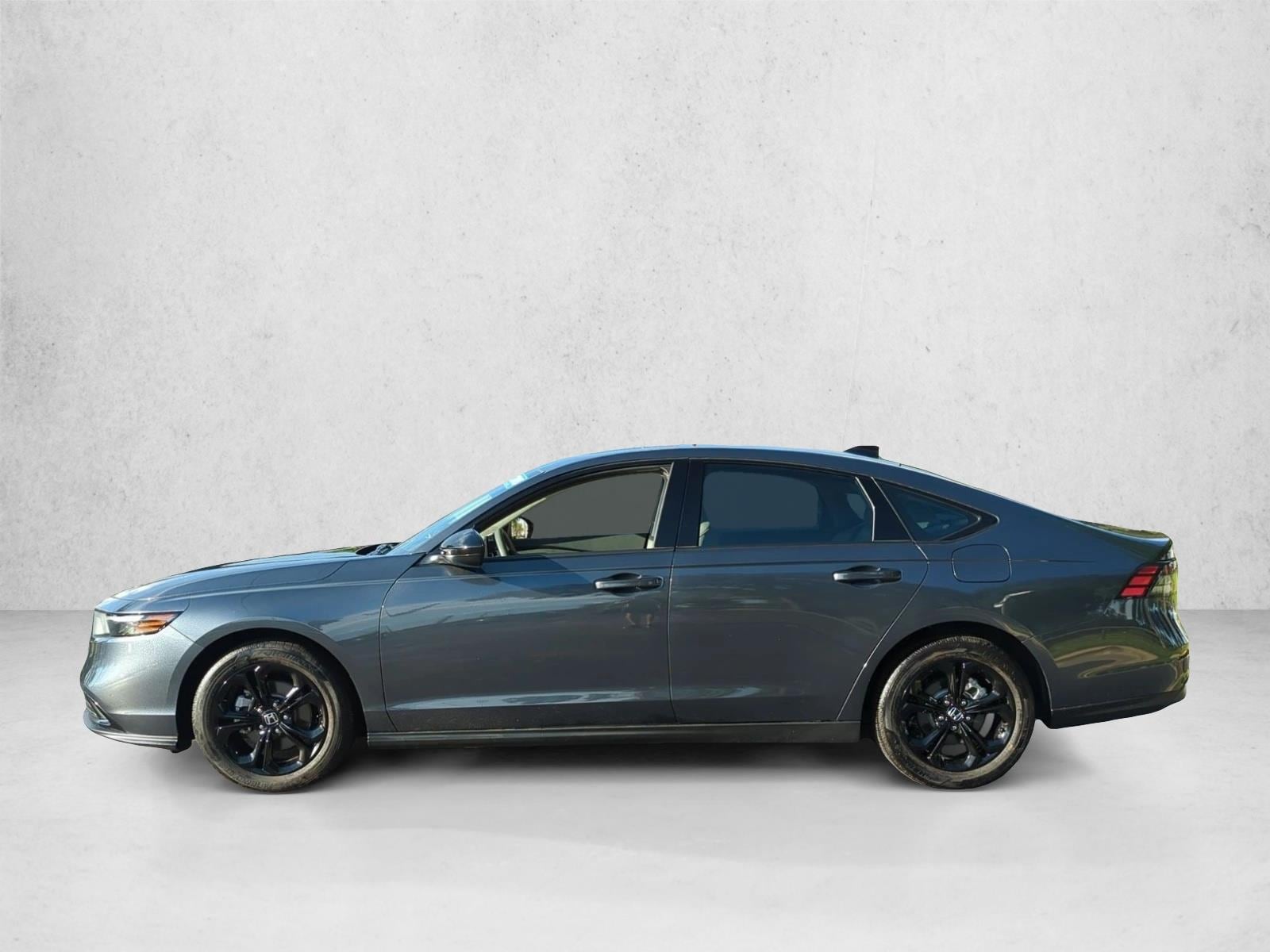 2025 Honda Accord SE - Photo 10