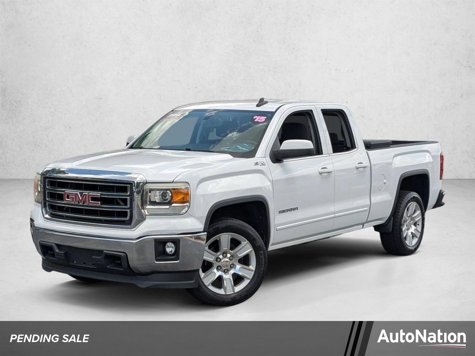 2015 GMC Sierra 4WD Double Cab SLE SWB's photo
