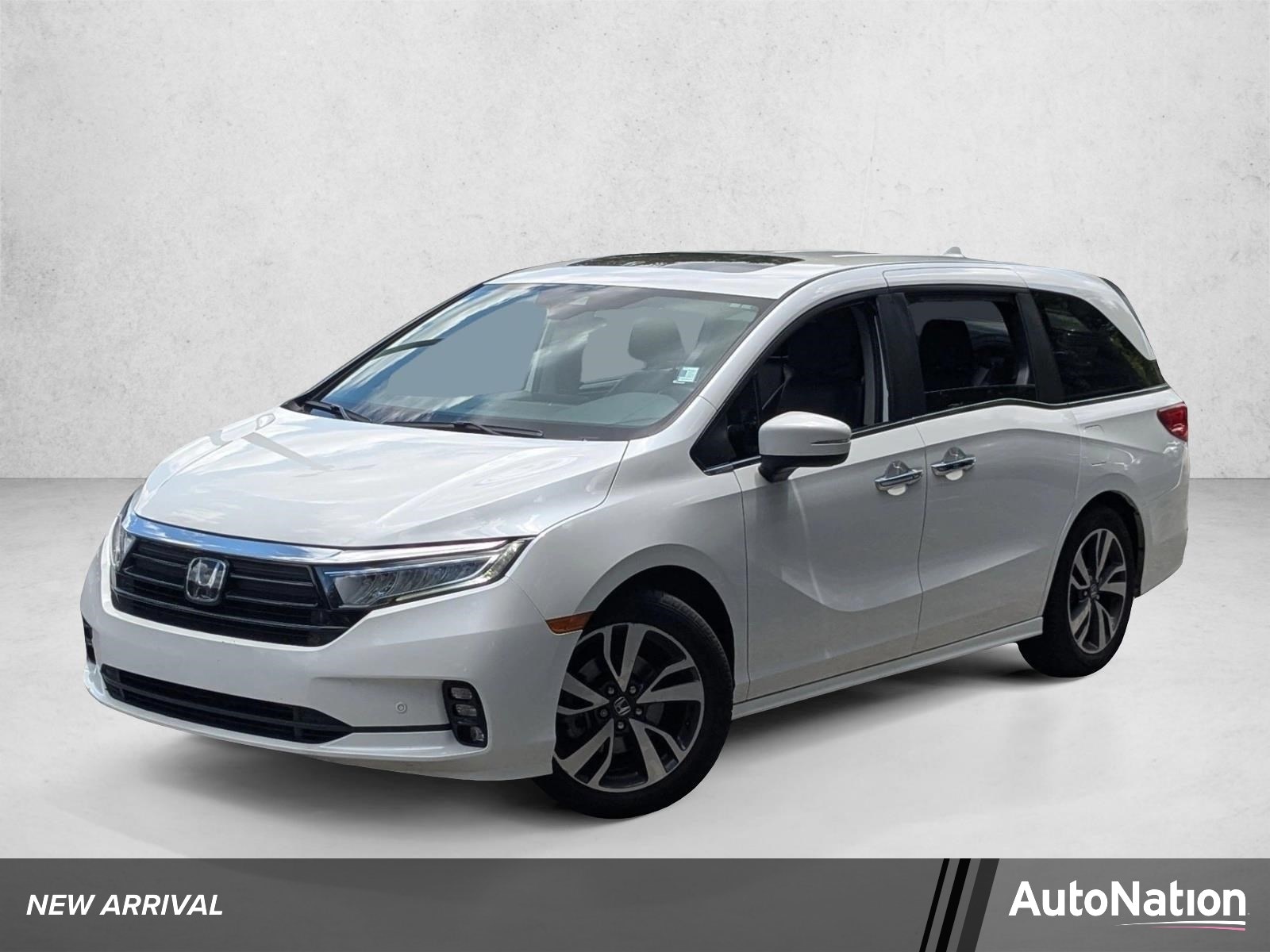 2023 Honda Odyssey Touring's photo