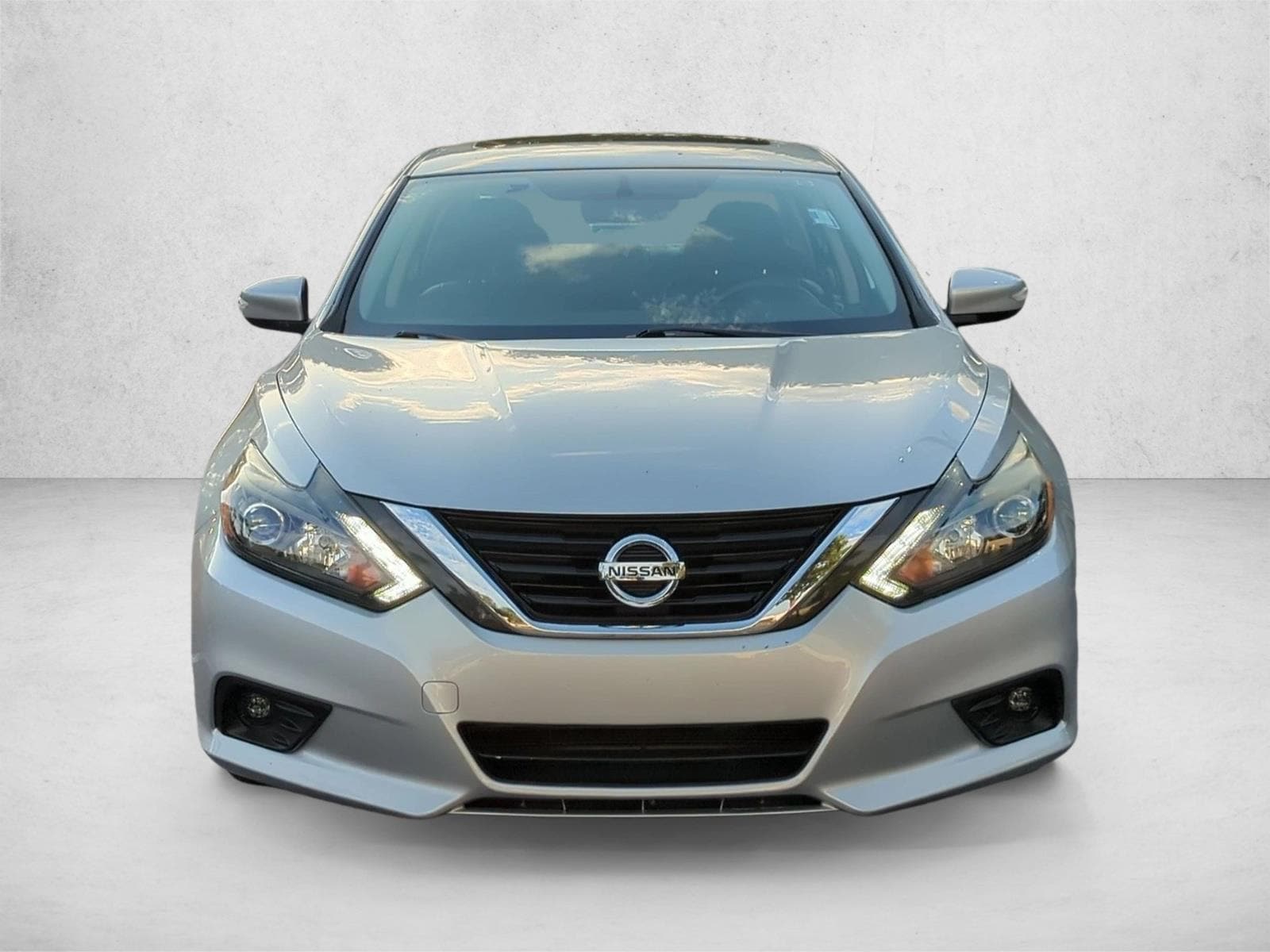 Used 2017 Nissan Altima SL with VIN 1N4AL3AP4HC251371 for sale in Sanford, FL