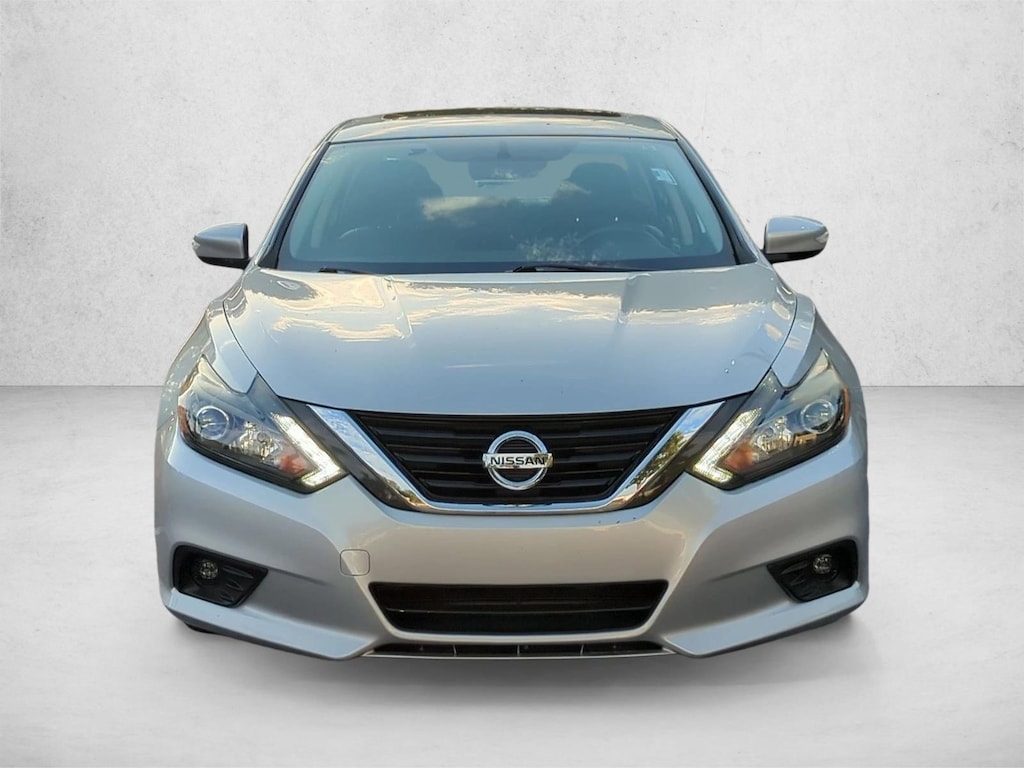 Used 2017 Nissan Altima 2.5 SL Sedan