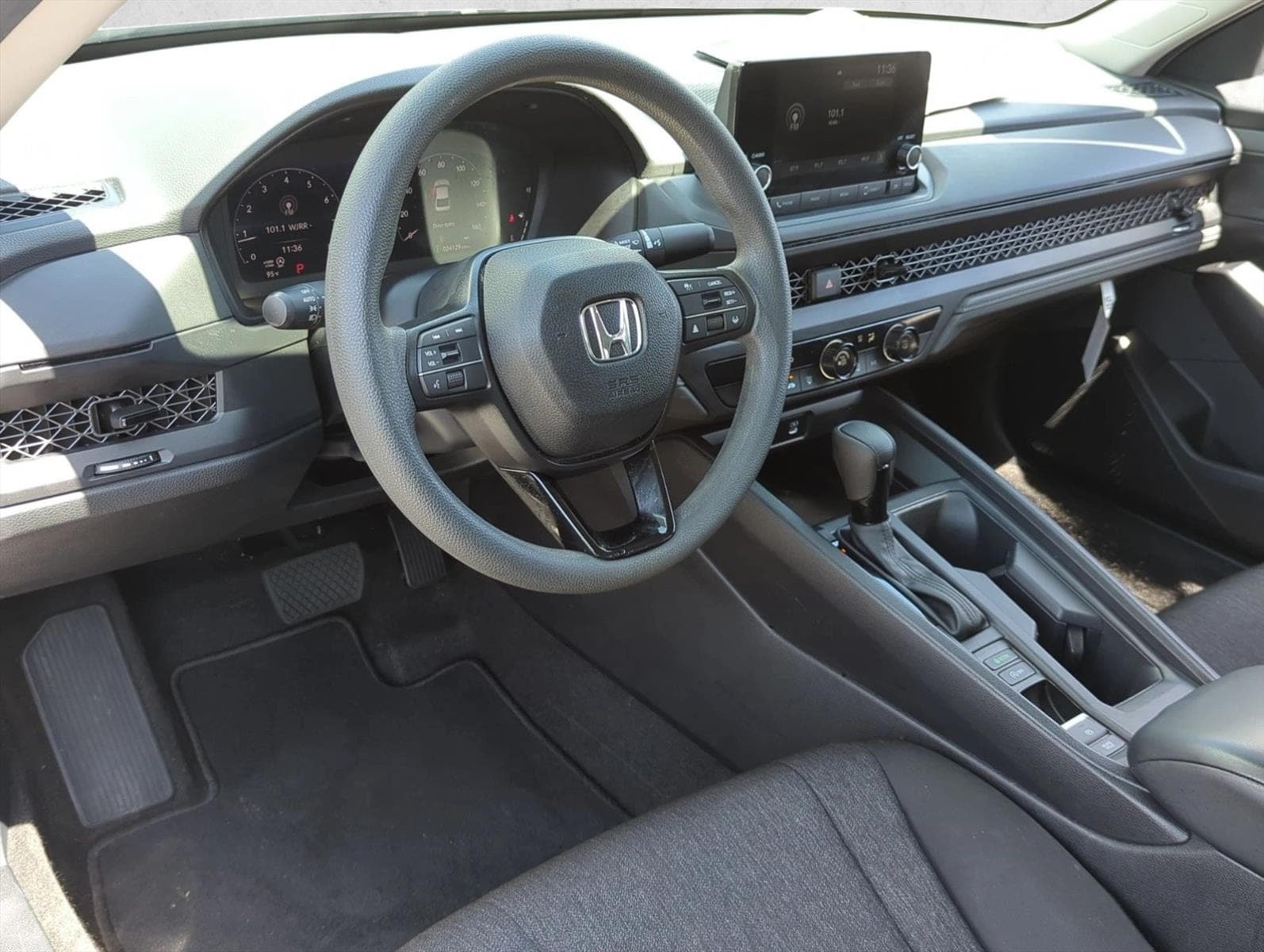 2024 Honda Accord LX - Photo 10