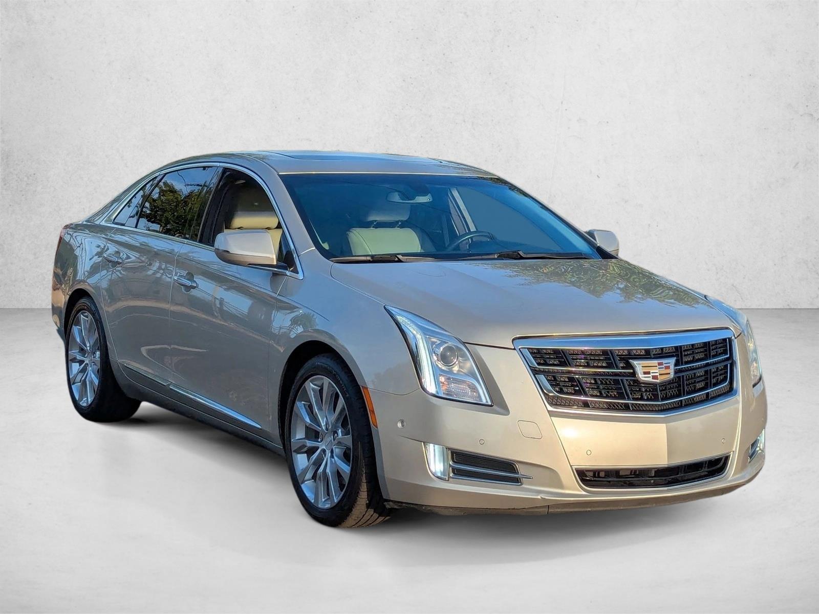 2016 Cadillac XTS Luxury photo 3
