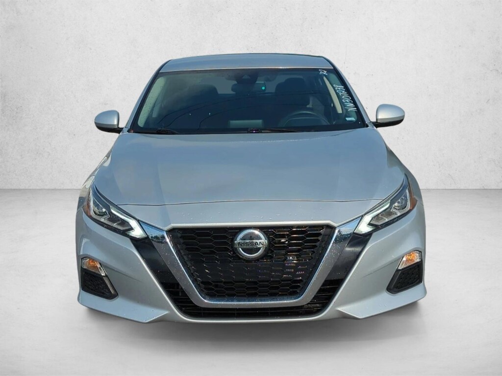 Used 2022 Nissan Altima 2.5 SV Sedan