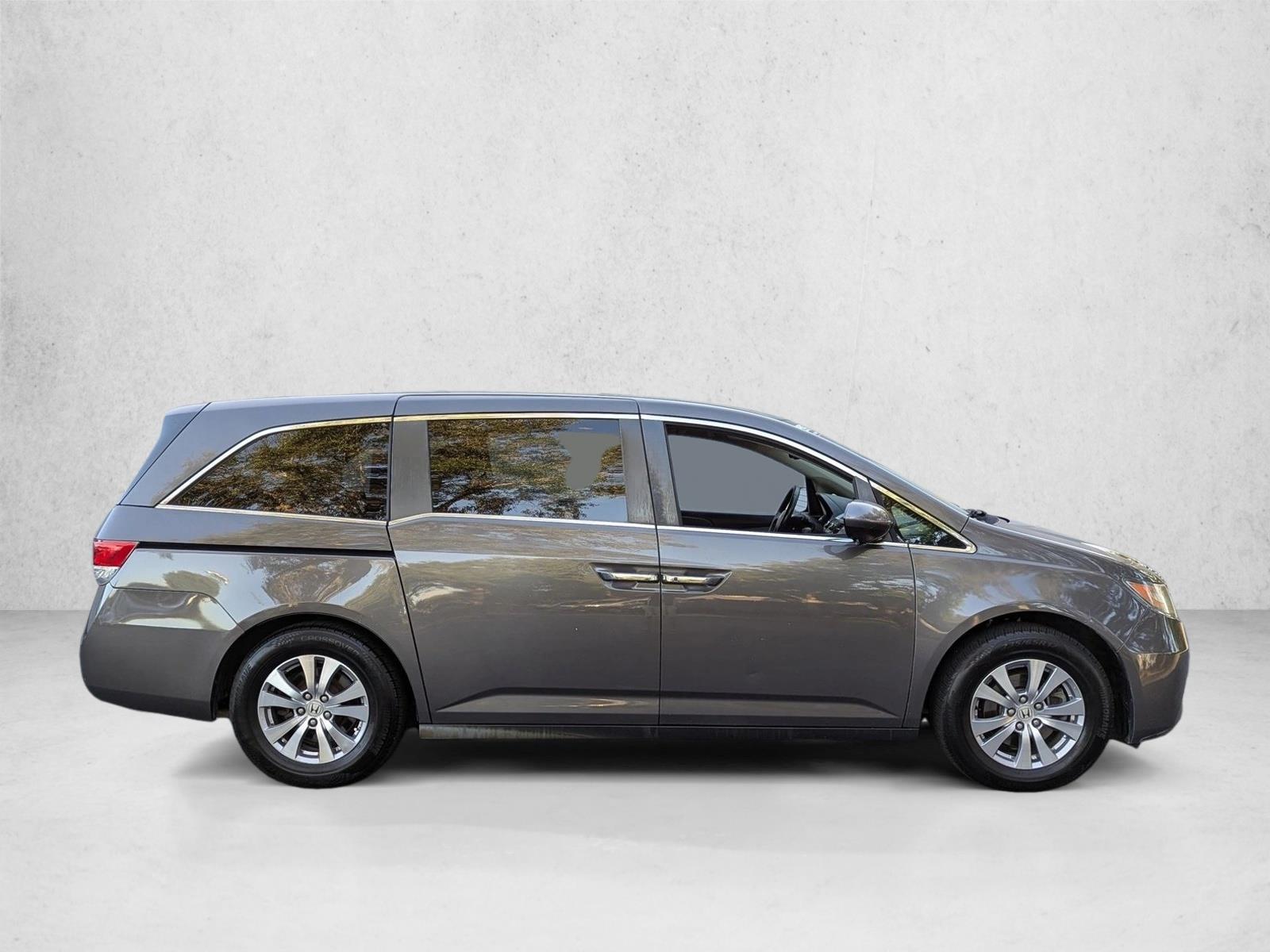 2016 Honda Odyssey EX-L photo 4