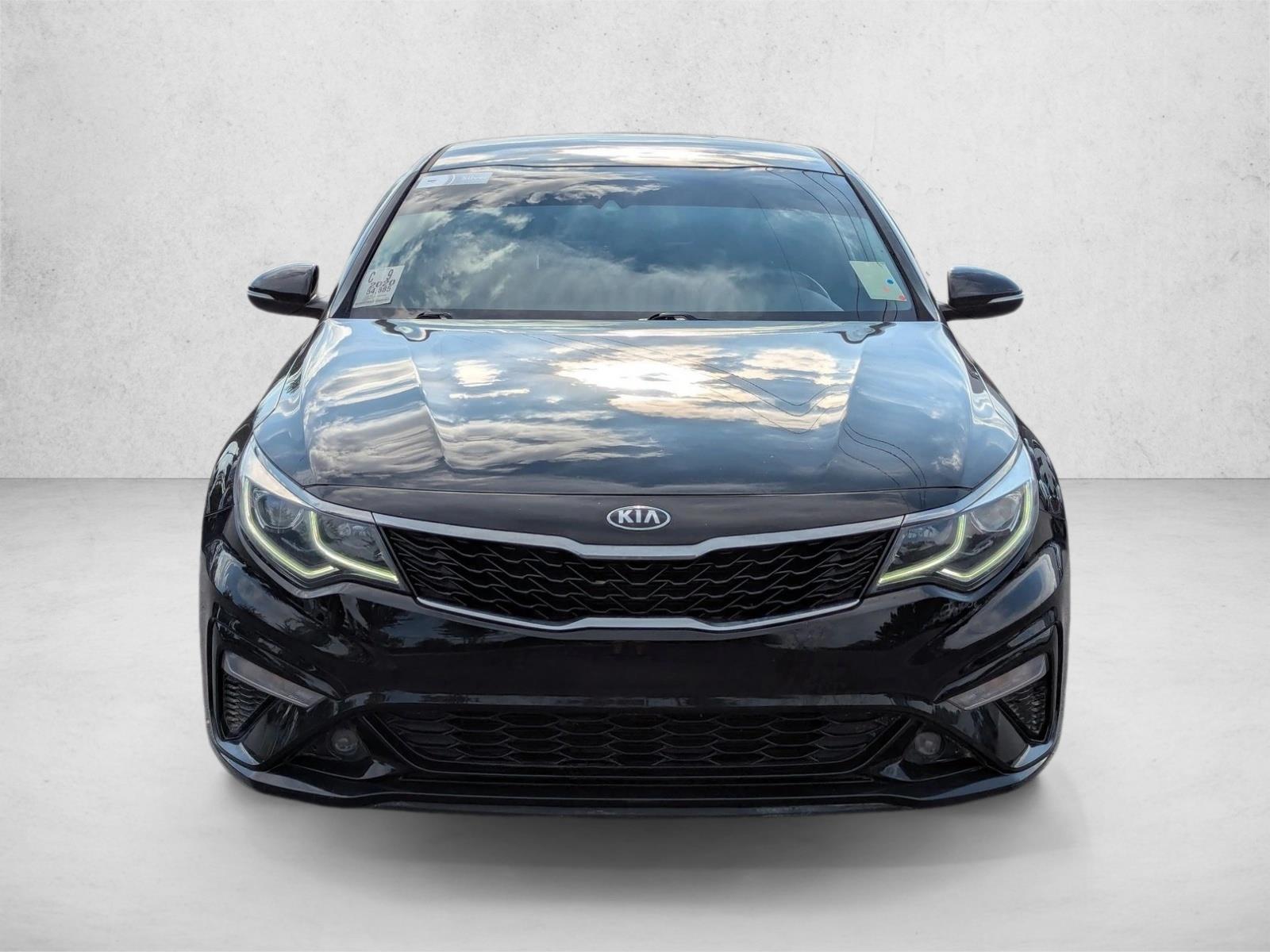2020 Kia Optima S photo 2