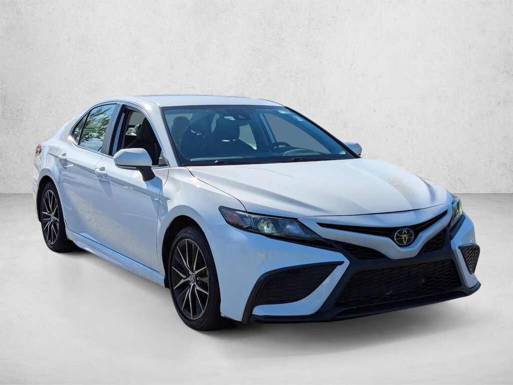 Used 2024 Toyota Camry SE Sedan