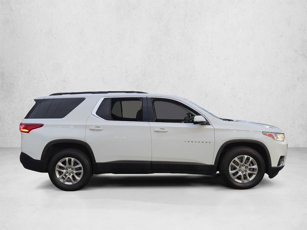 Used 2020 Chevrolet Traverse LT Cloth w/1LT SUV