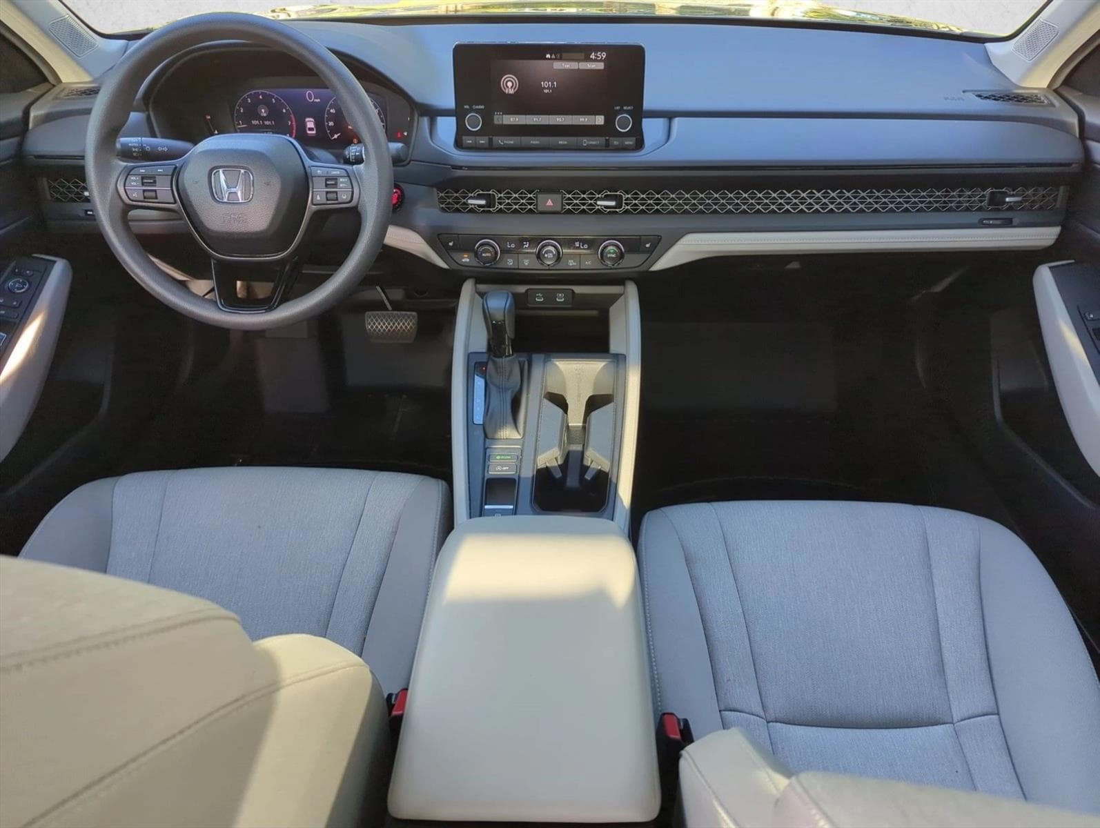 2025 Honda Accord SE - Photo 19