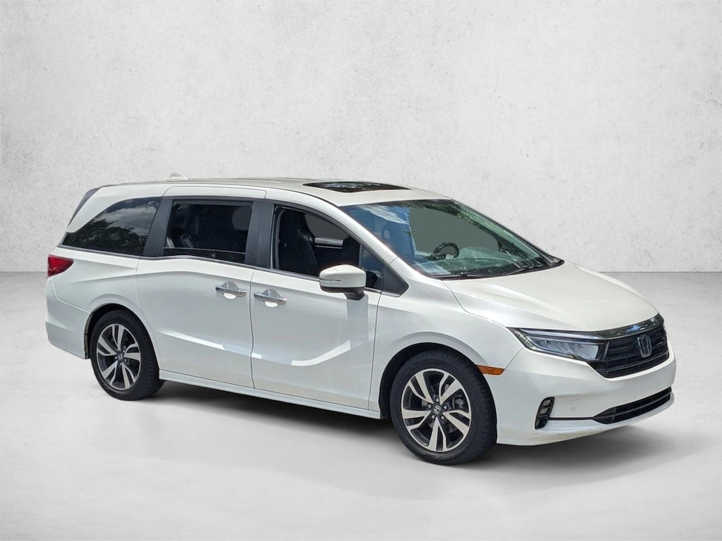 Certified 2023 Honda Odyssey Touring Van