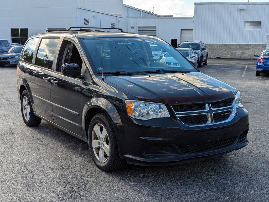 Used 2017 Dodge Grand Caravan SE Van
