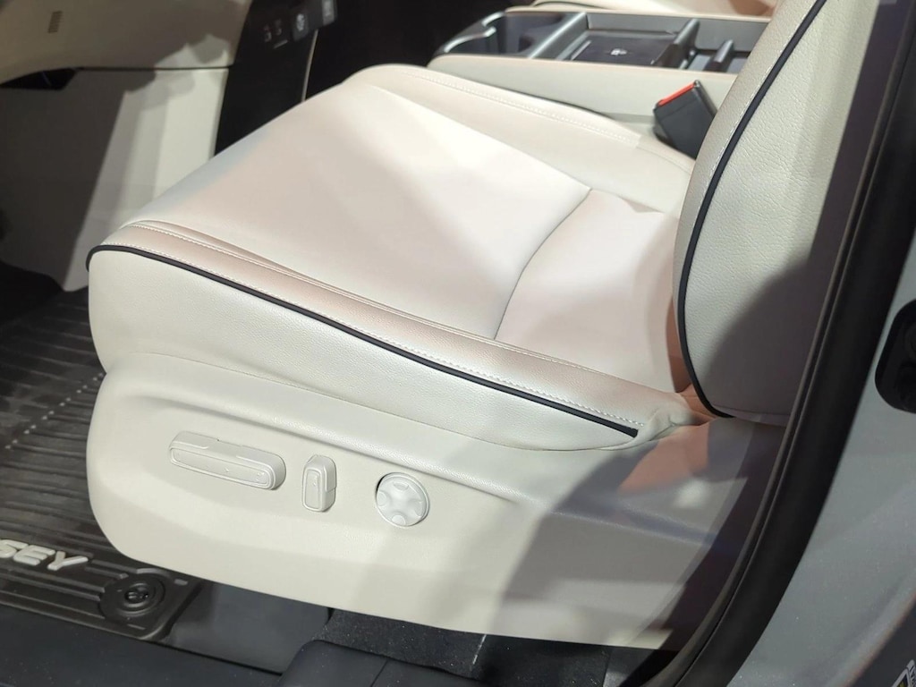 New 2026 Honda Odyssey Touring Van Passenger