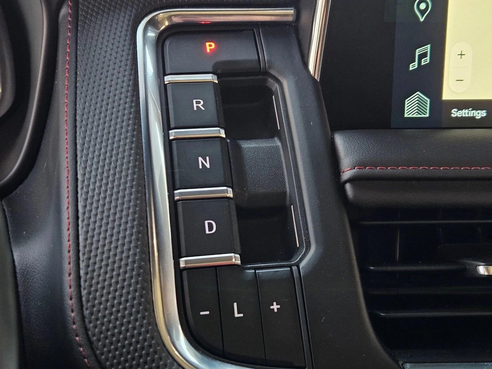 2023 Chevrolet Suburban RST - Photo 12