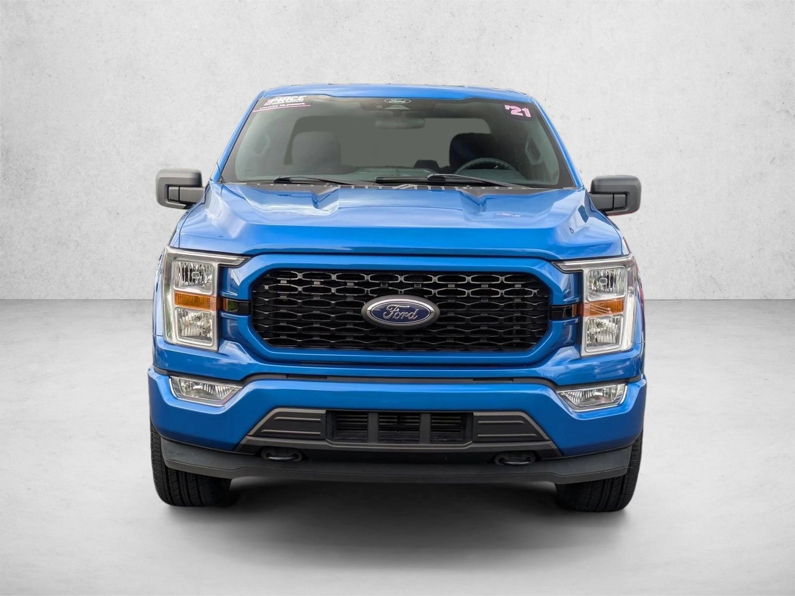 2021 Ford F-150 XLT photo 2
