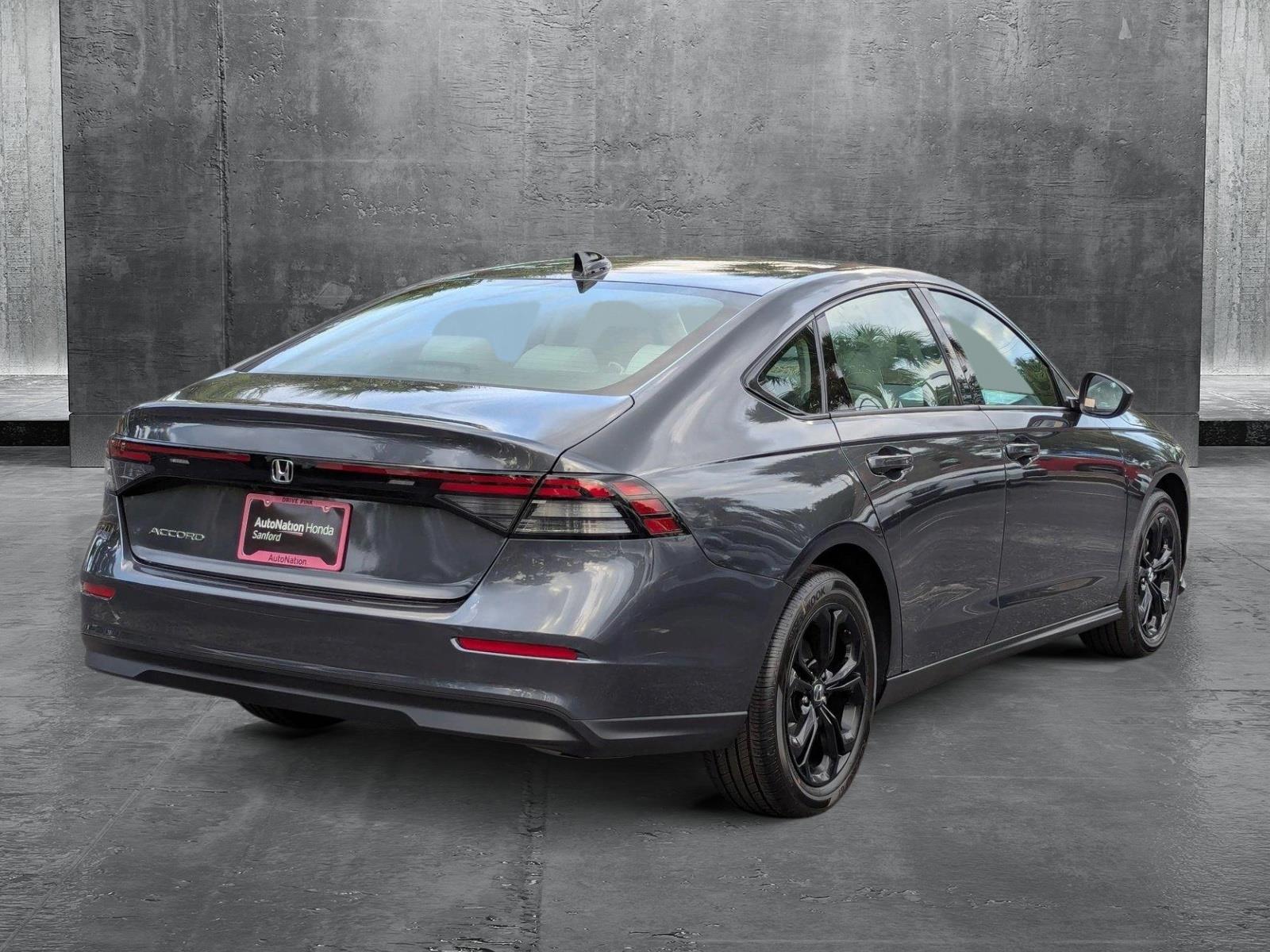 2025 Honda Accord SE photo 2